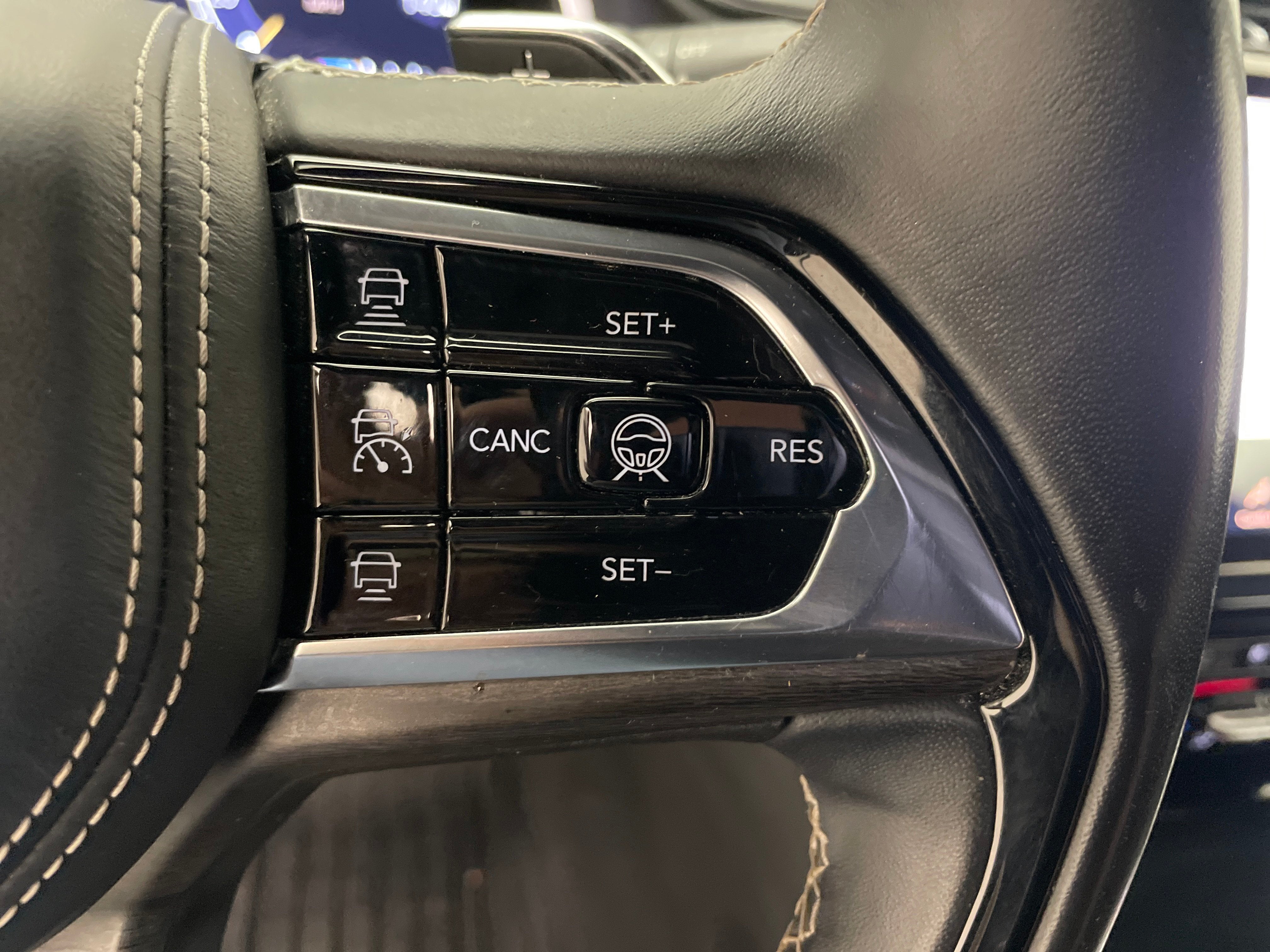 2022 Jeep Grand Cherokee L Overland 4x4