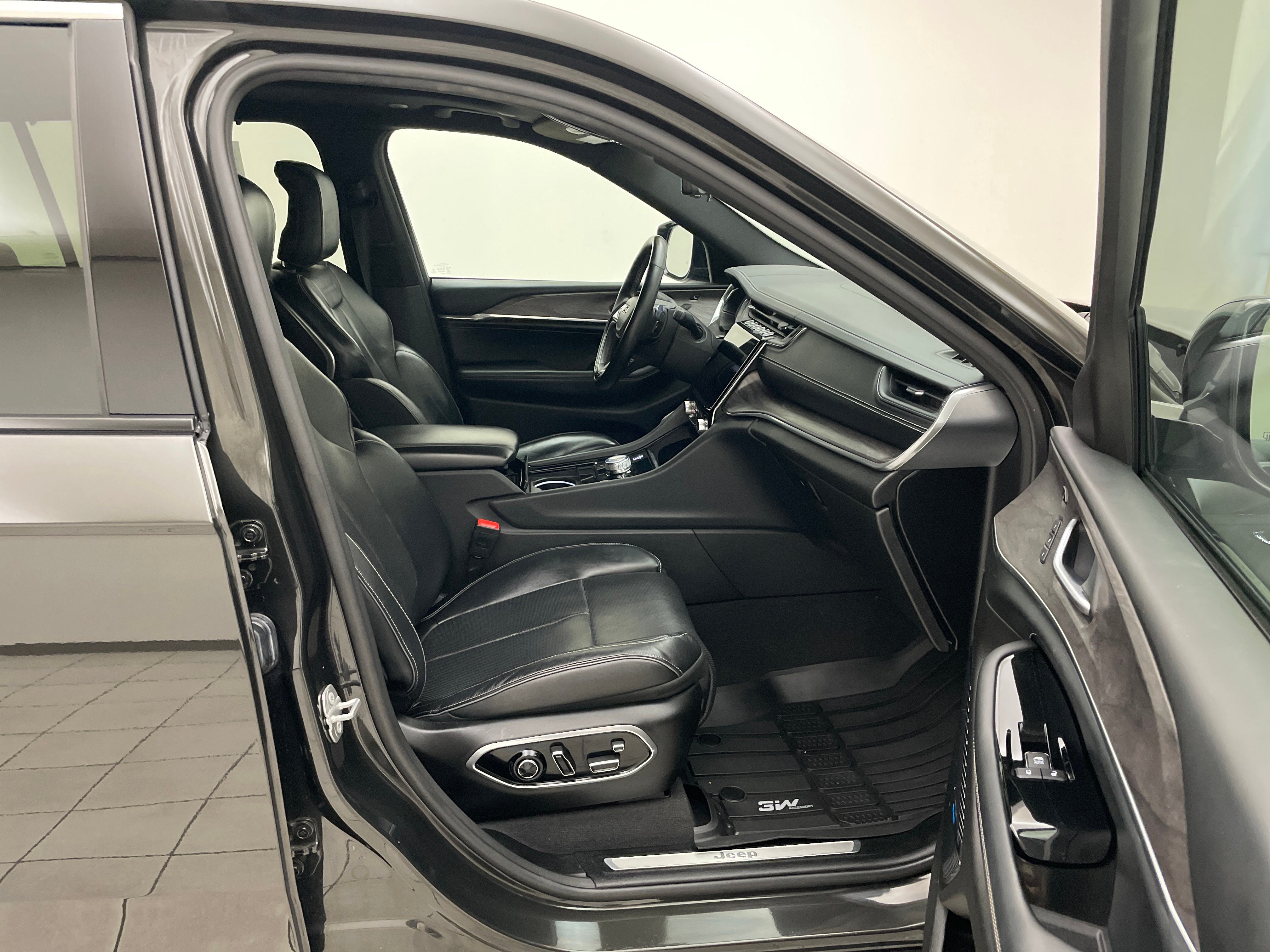 2022 Jeep Grand Cherokee L Overland 4x4