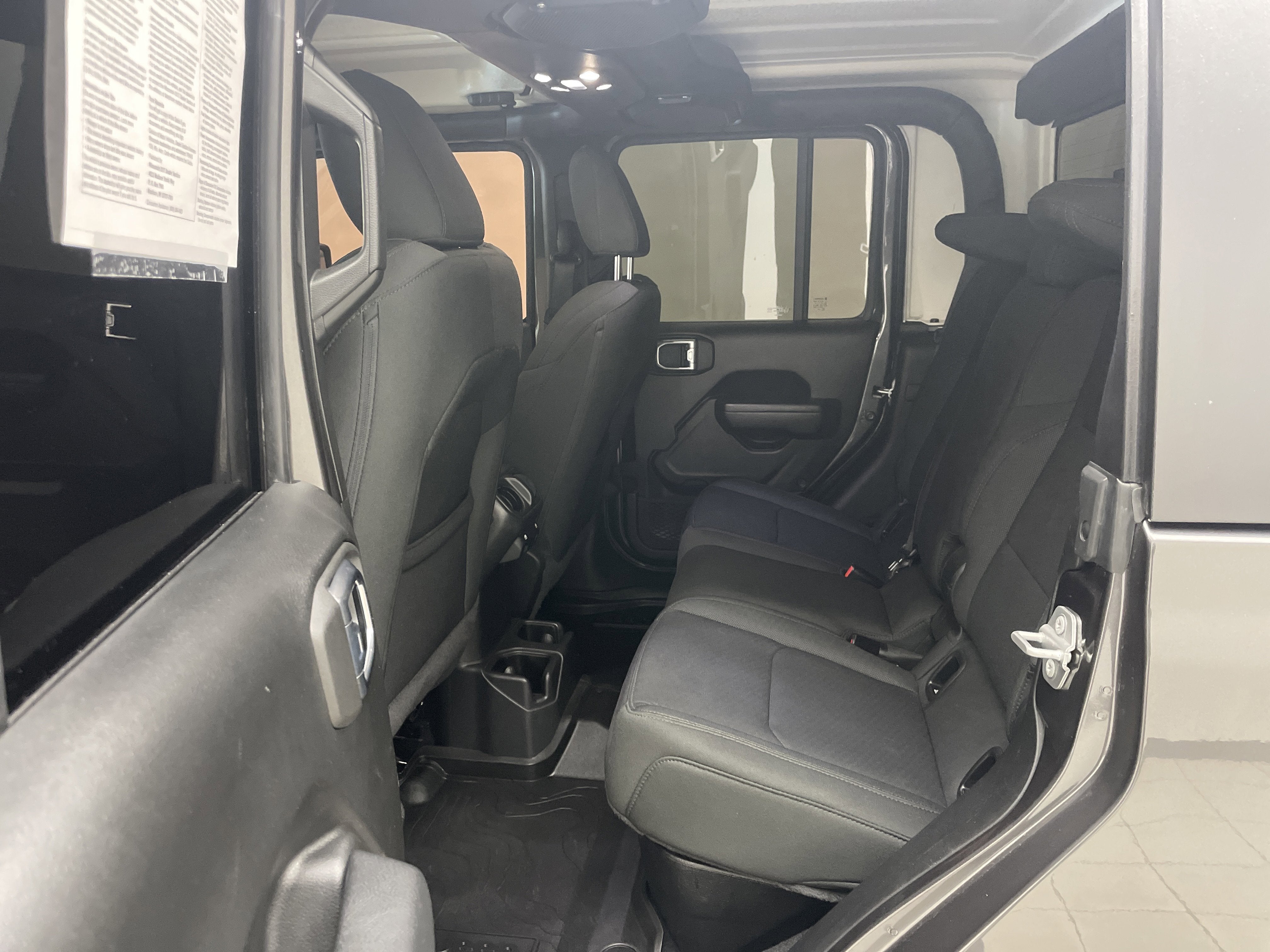 2022 Jeep Gladiator Sport S 4x4