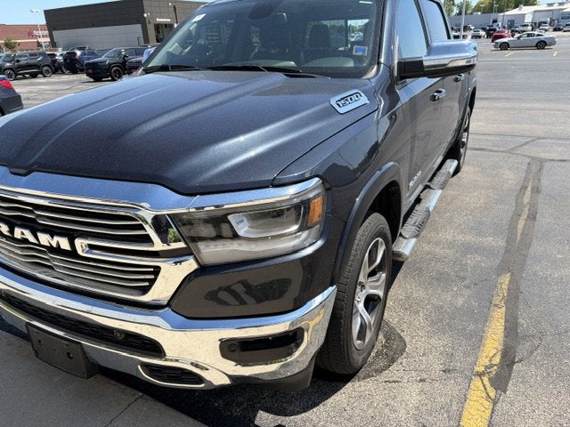 2019 RAM 1500 Laramie Crew Cab 4x4 5'7' Box