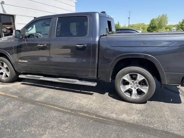 2019 RAM 1500 Laramie Crew Cab 4x4 5'7' Box