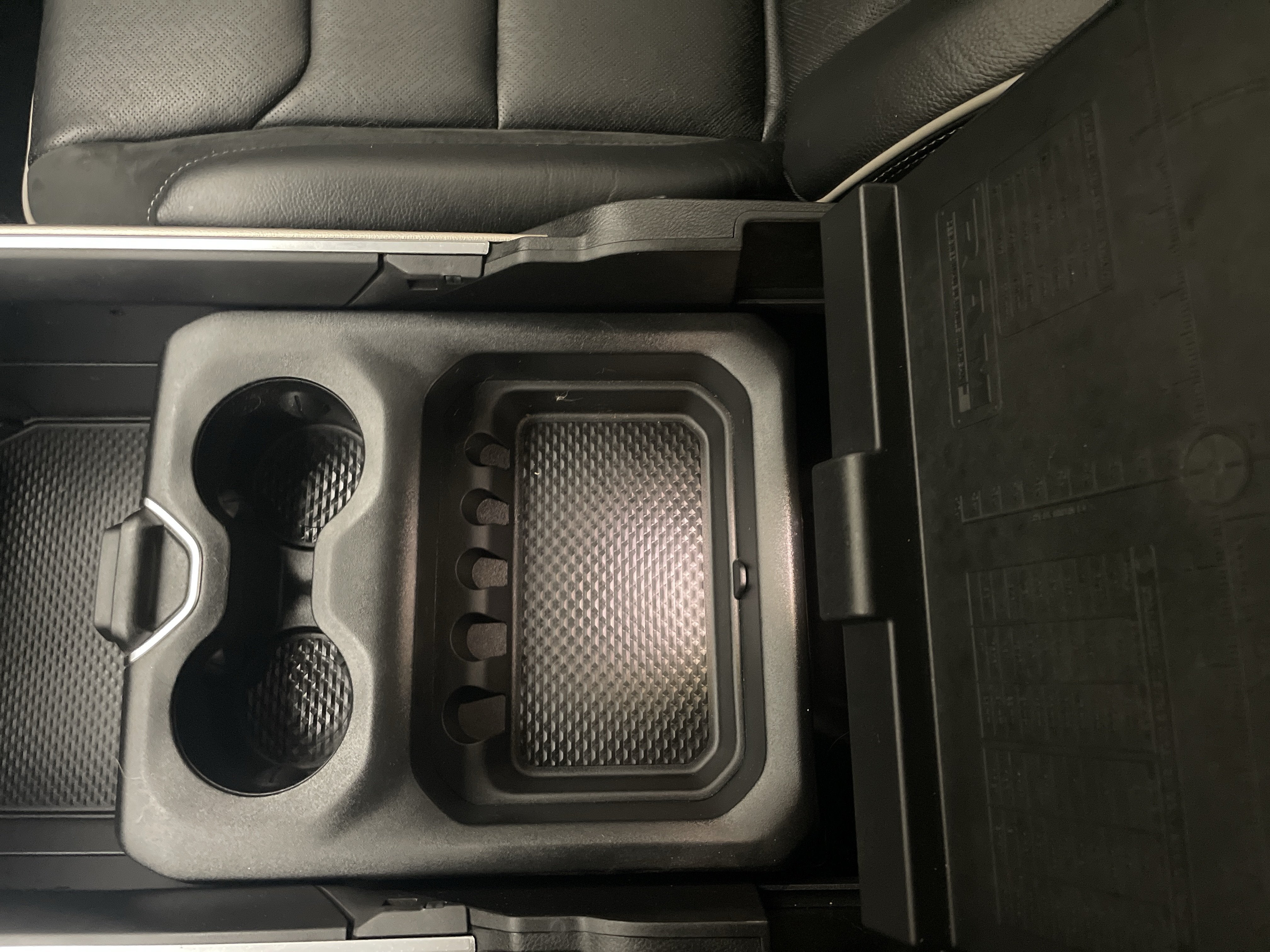 2019 RAM 1500 Laramie Crew Cab 4x4 5'7' Box