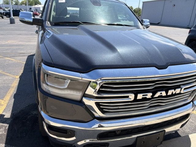 2019 RAM 1500 Laramie Crew Cab 4x4 5'7' Box