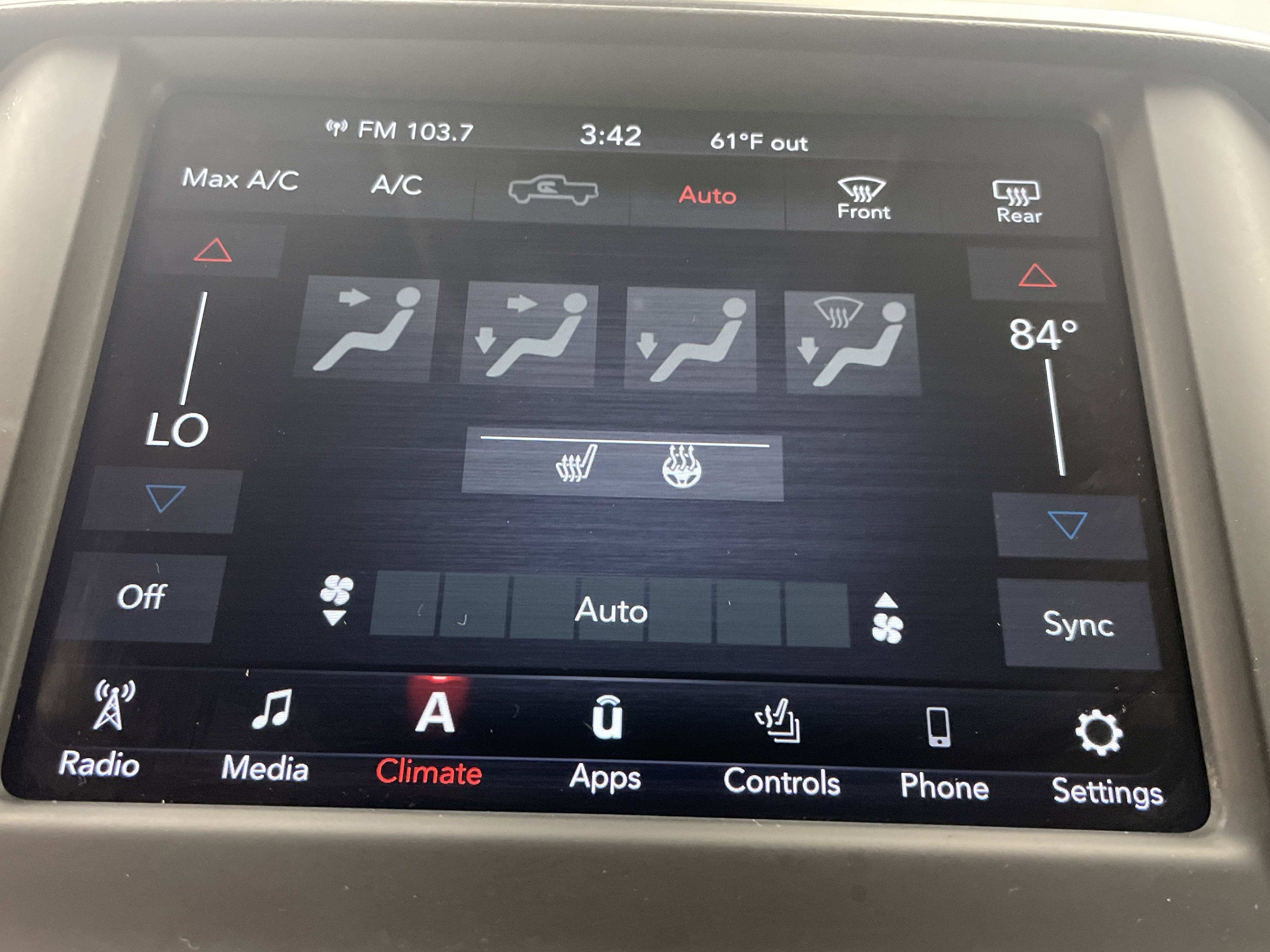 2020 RAM 1500 Big Horn Quad Cab 4x4 6'4' Box