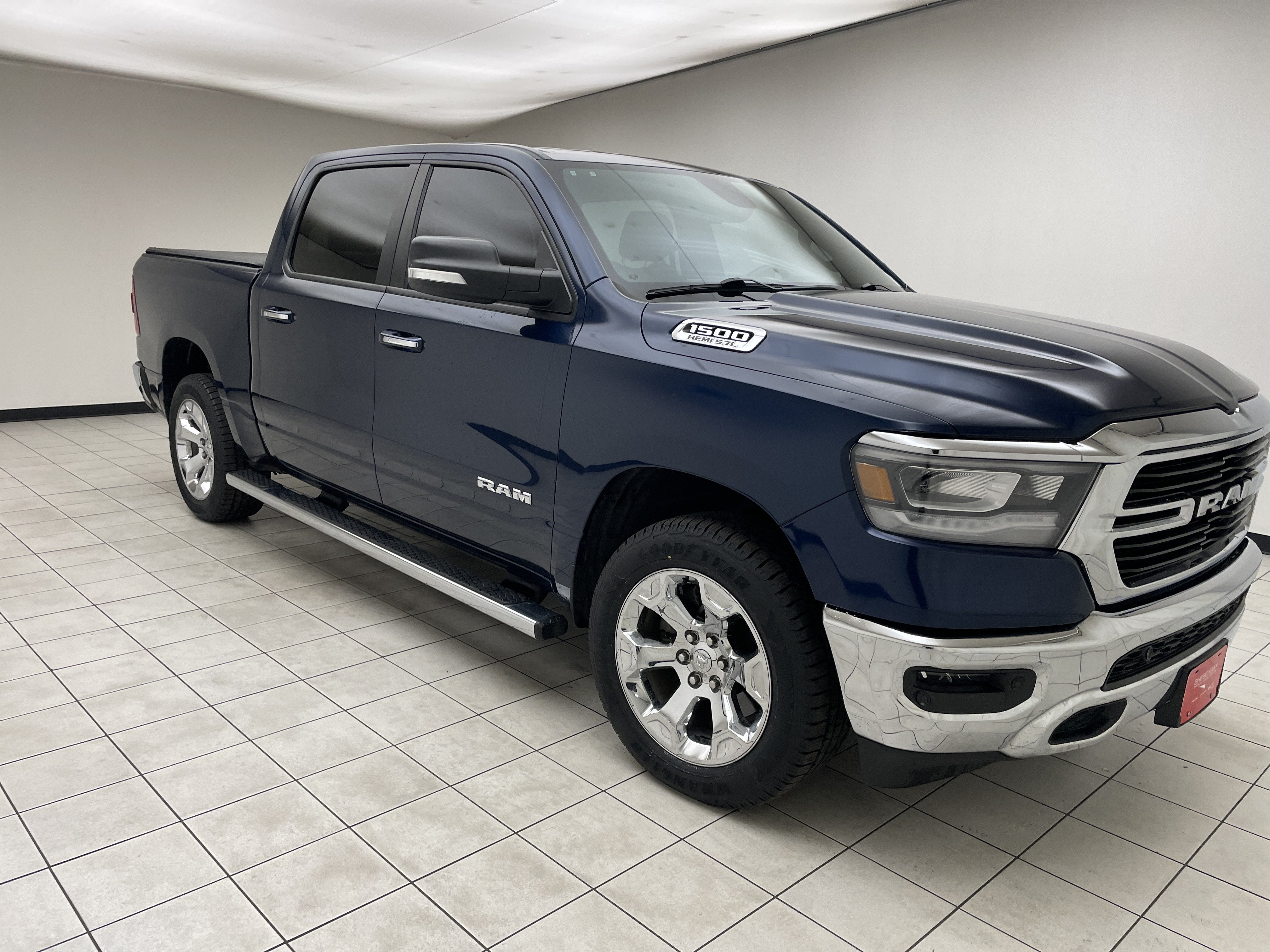 2019 RAM 1500 Big Horn/Lone Star Crew Cab 4x4 5'7' Box
