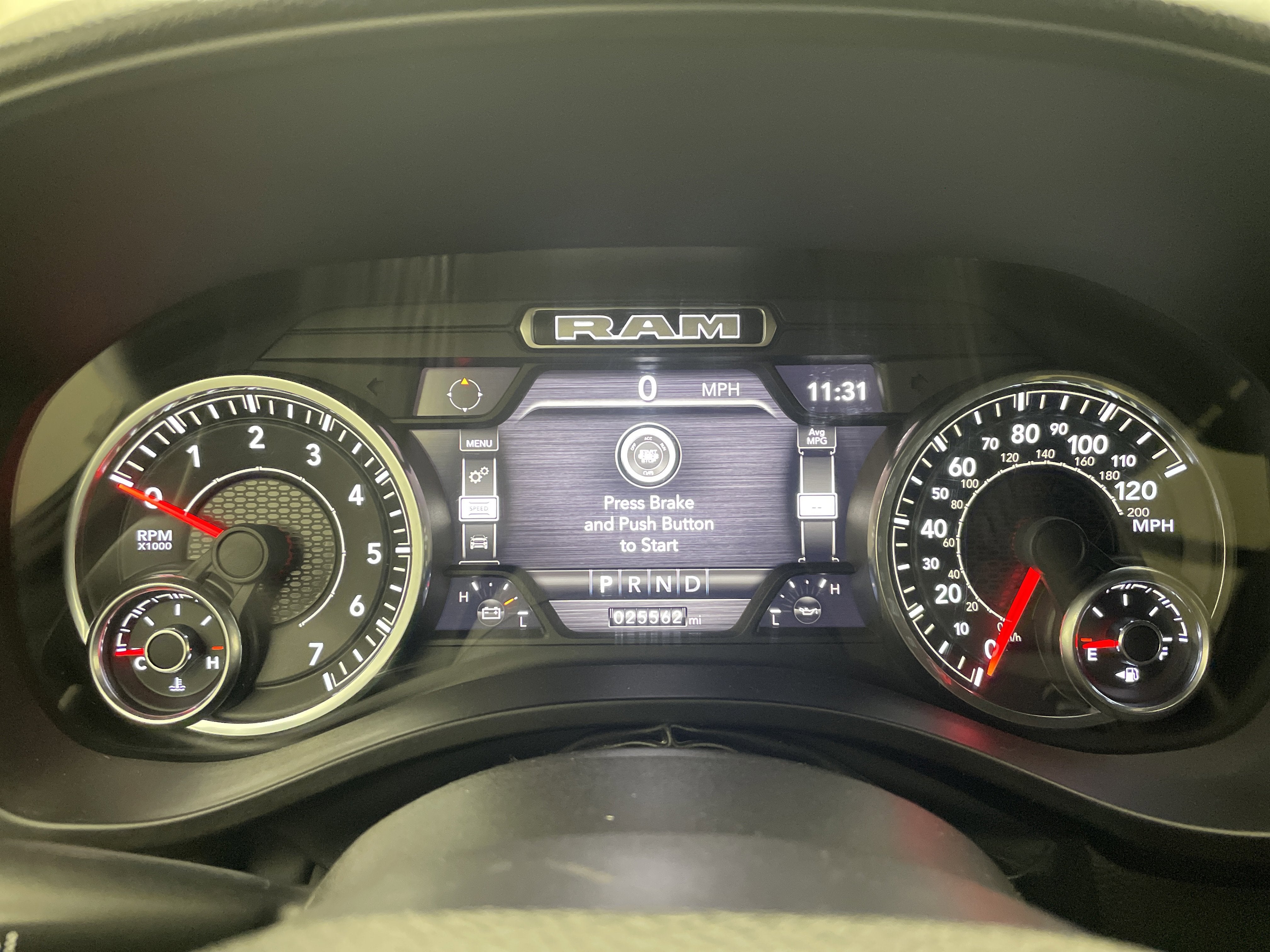 2022 RAM 1500 Big Horn Crew Cab 4x4 5'7' Box