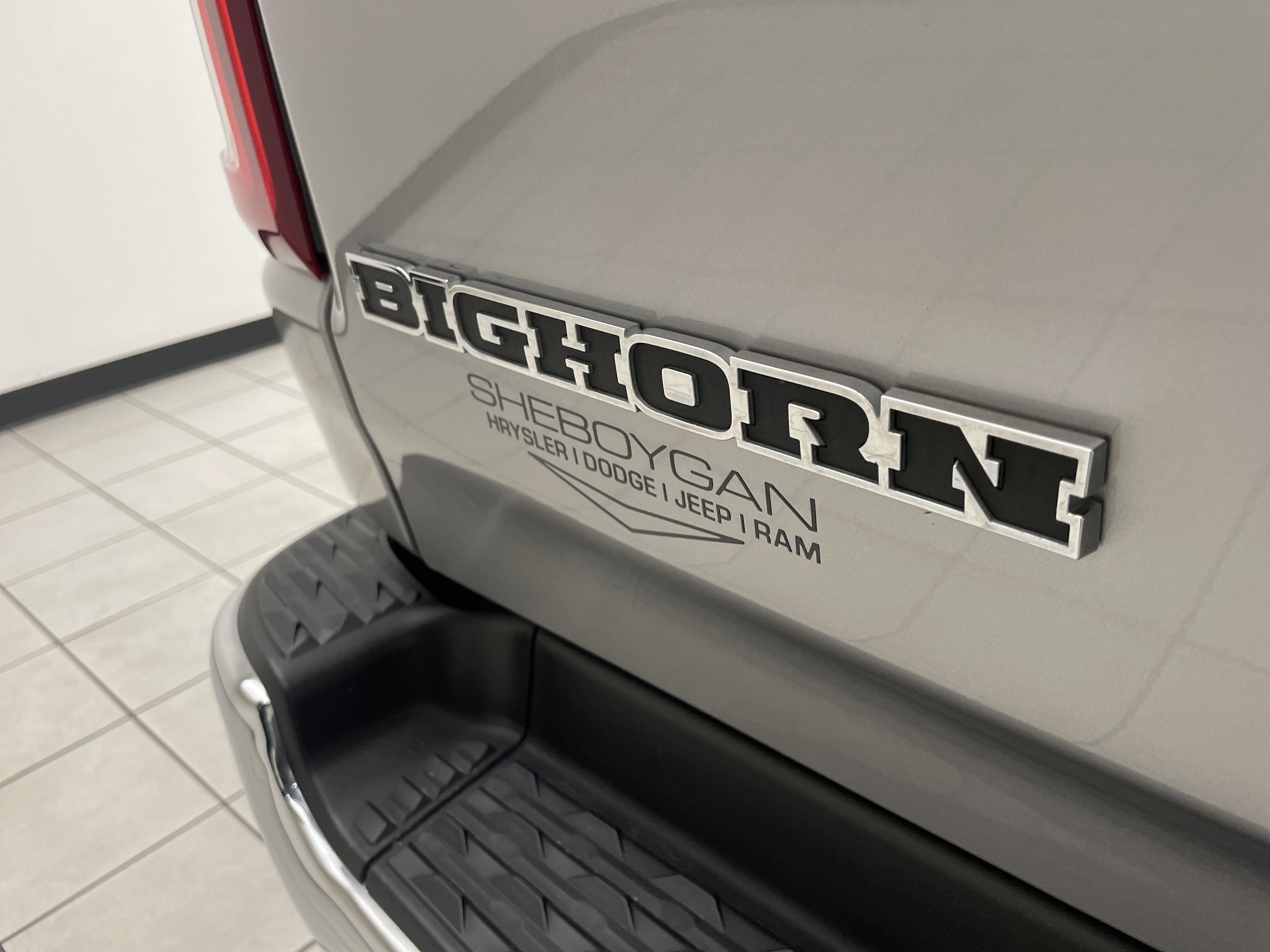 2022 RAM 1500 Big Horn Crew Cab 4x4 5'7' Box