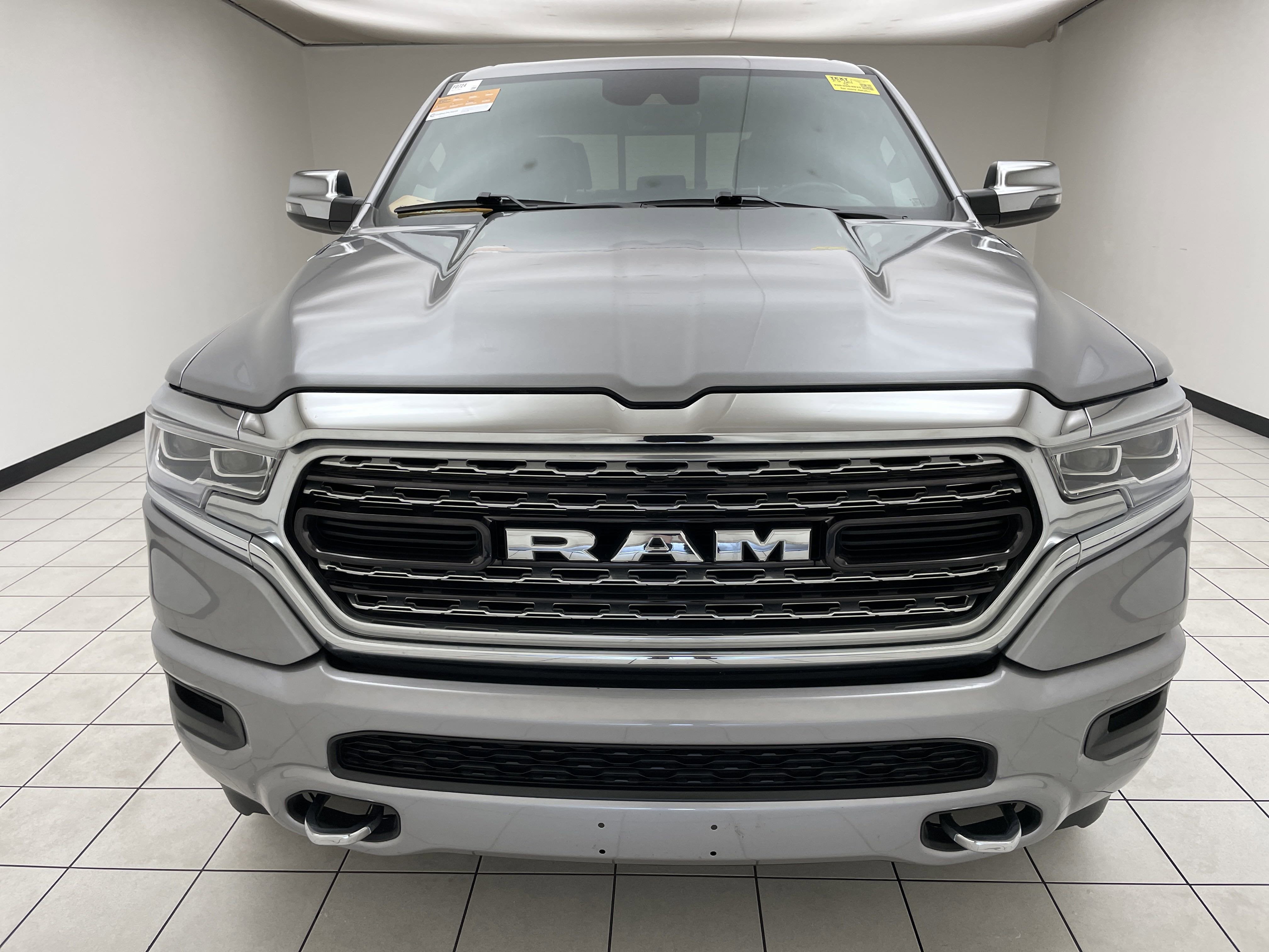 2024 RAM 1500 Limited Crew Cab 4x4 5'7' Box