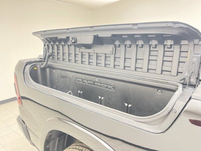 2020 RAM 1500 Limited Crew Cab 4x4 5'7' Box