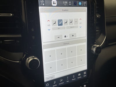 2022 RAM 1500 Laramie Crew Cab 4x4 5'7' Box