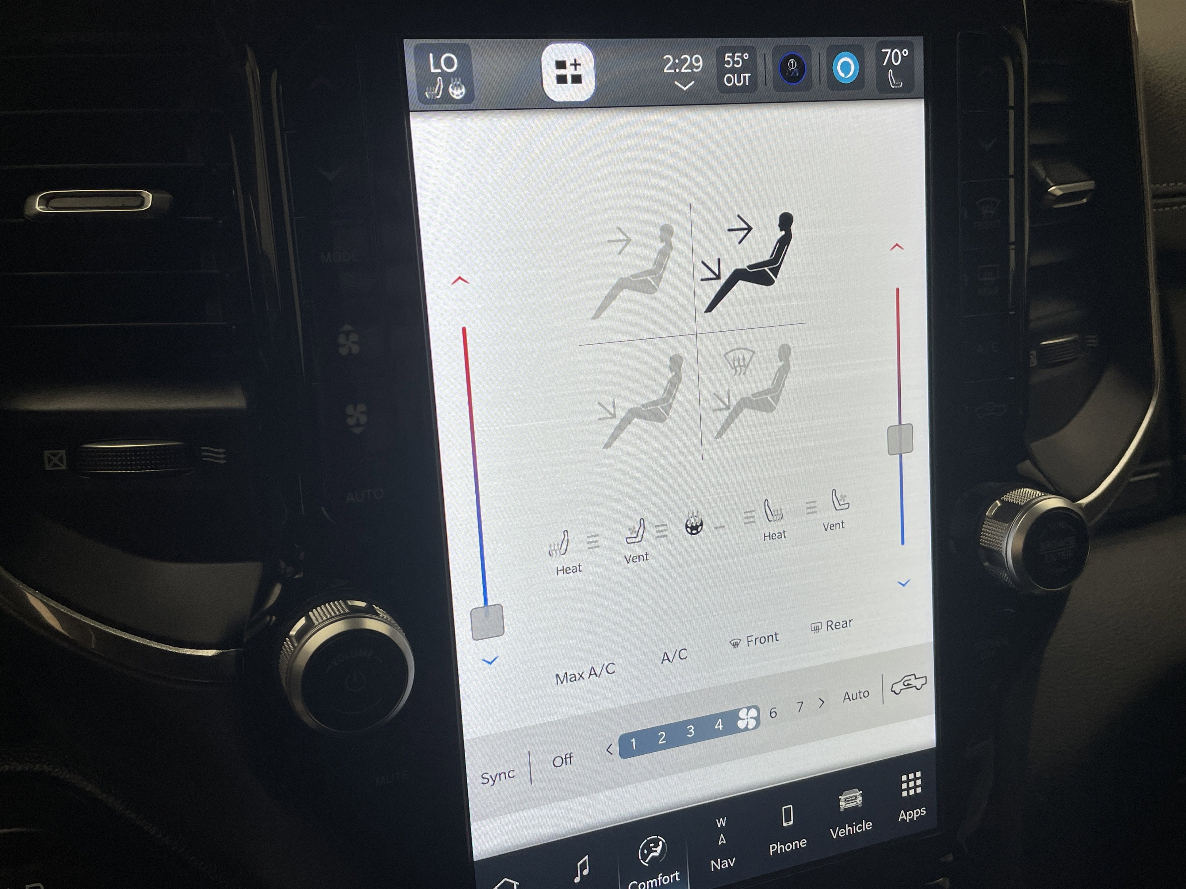 2022 RAM 1500 Laramie Crew Cab 4x4 5'7' Box