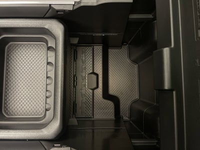 2022 RAM 1500 Laramie Crew Cab 4x4 5'7' Box