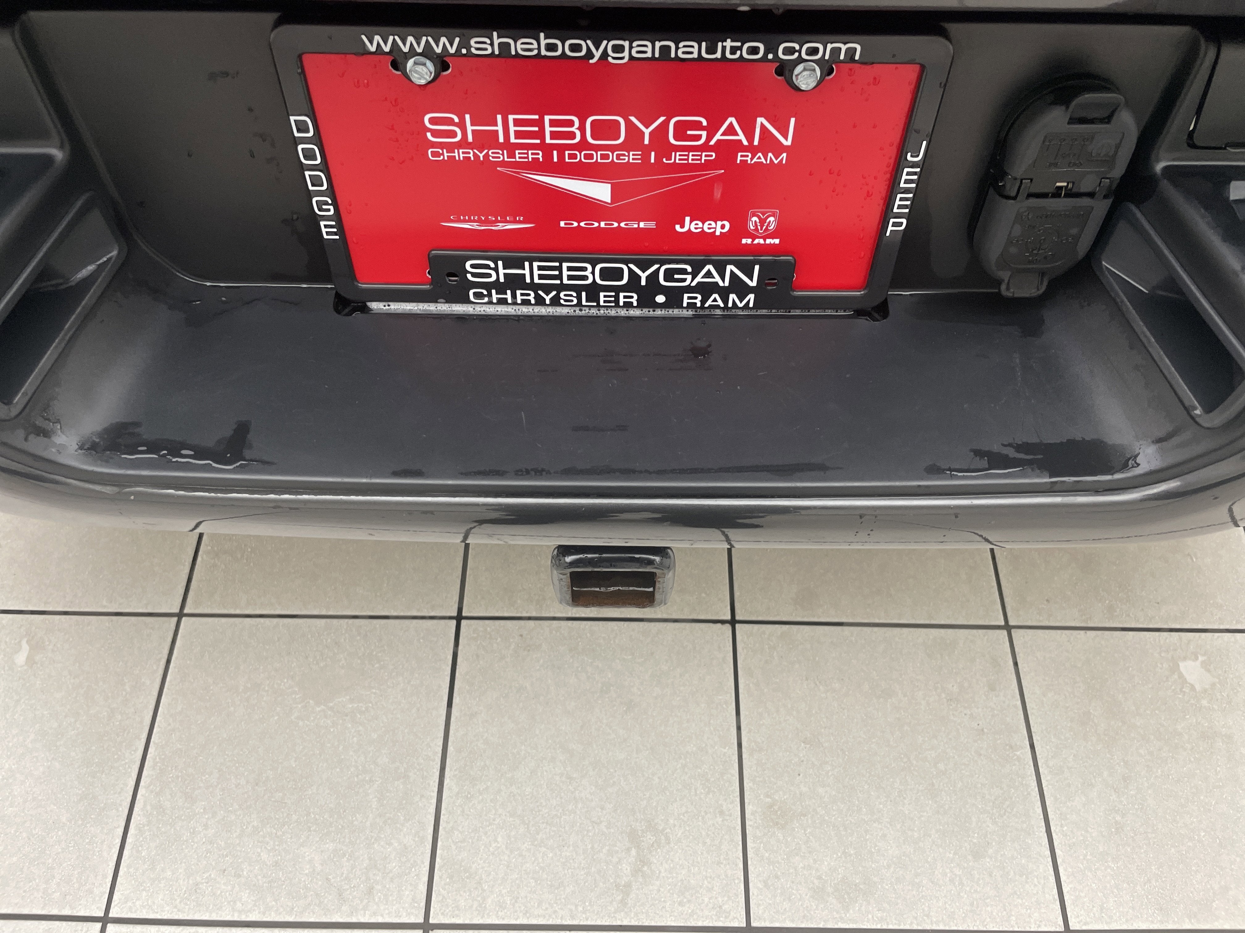 2022 RAM 1500 Laramie Crew Cab 4x4 5'7' Box