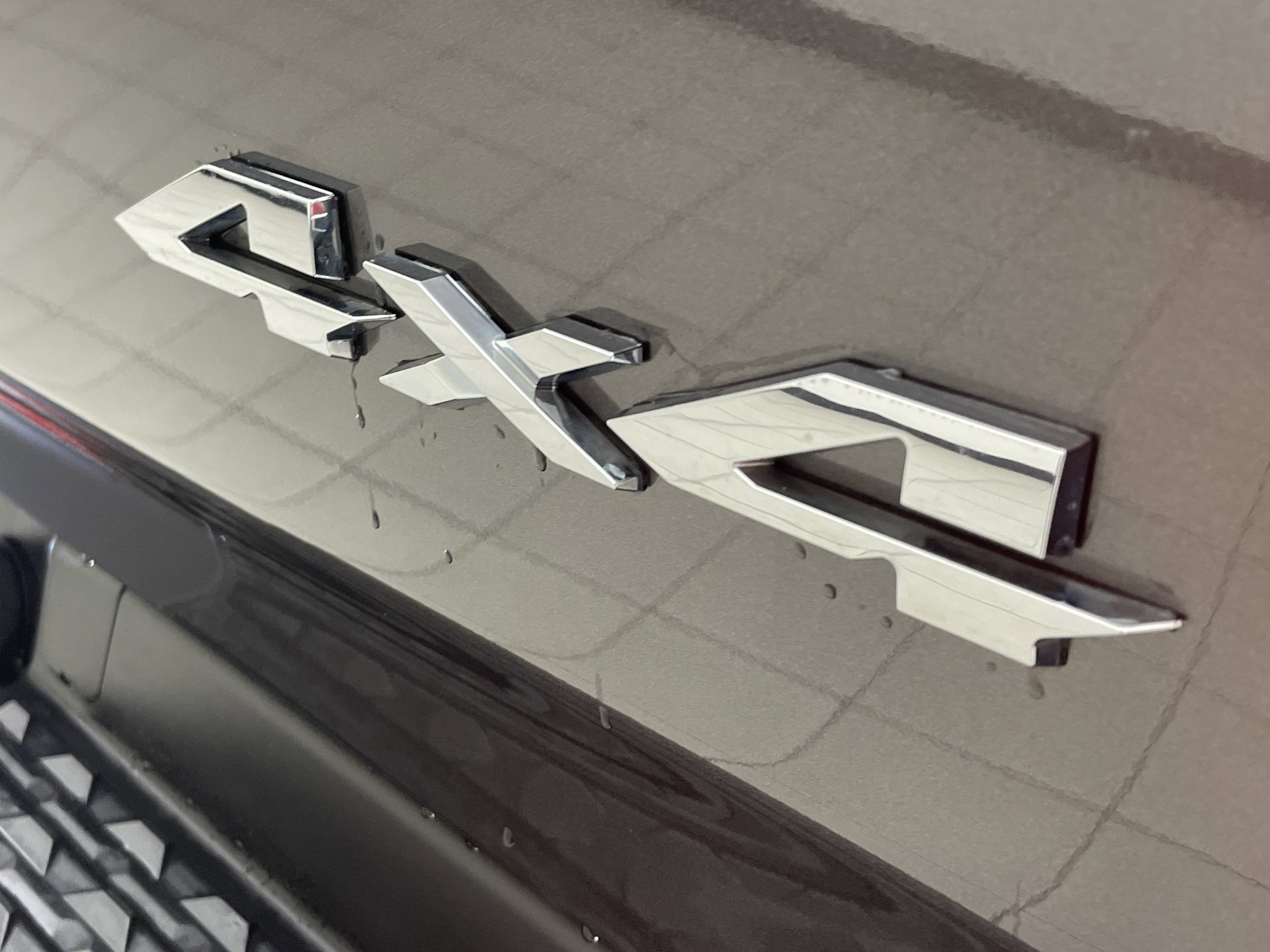 2022 RAM 1500 Laramie Crew Cab 4x4 5'7' Box