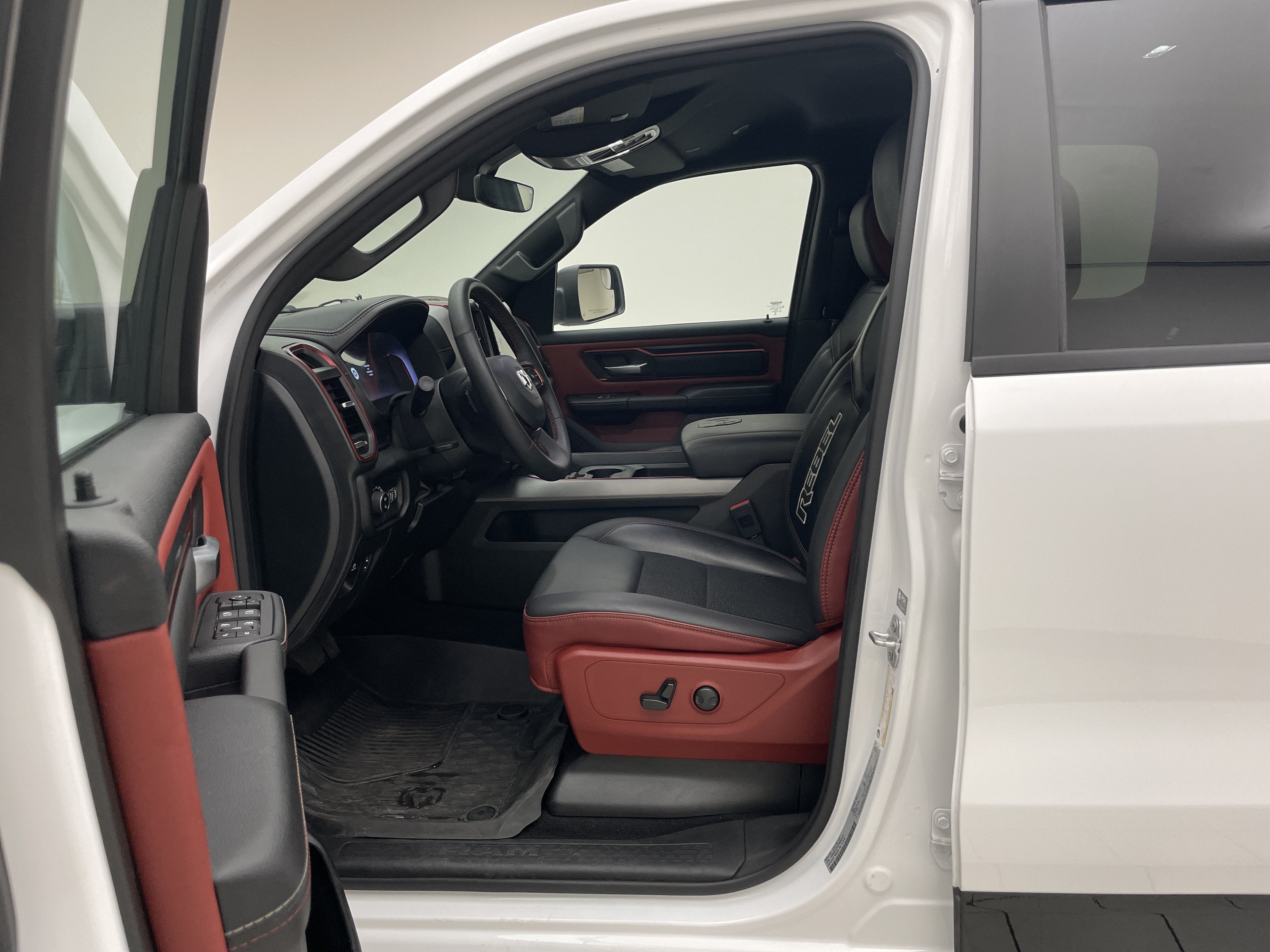 2026 RAM 1500 Rebel Crew Cab 4x4 5'7' Box