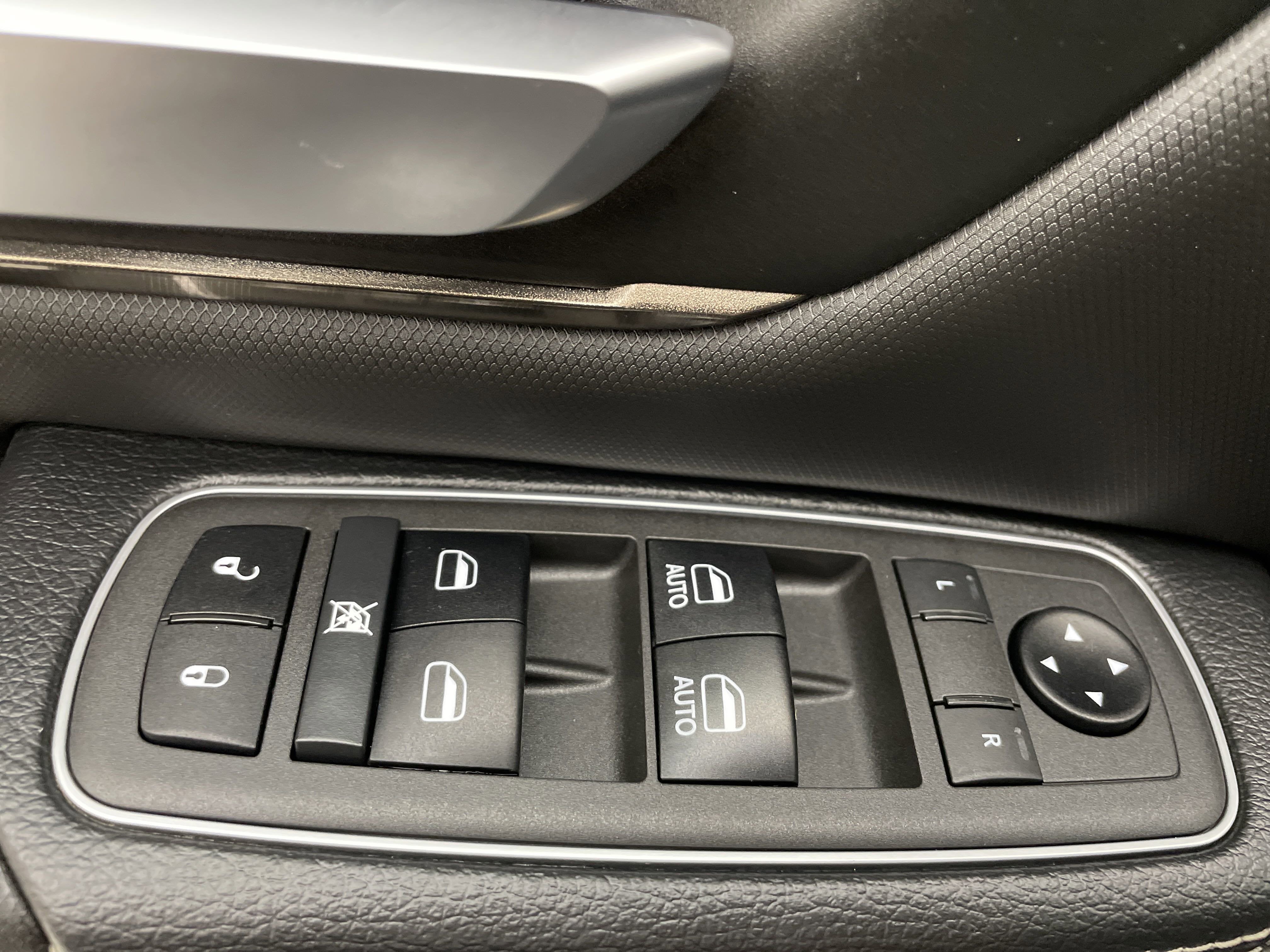 2021 RAM 1500 Rebel Crew Cab 4x4 5'7' Box