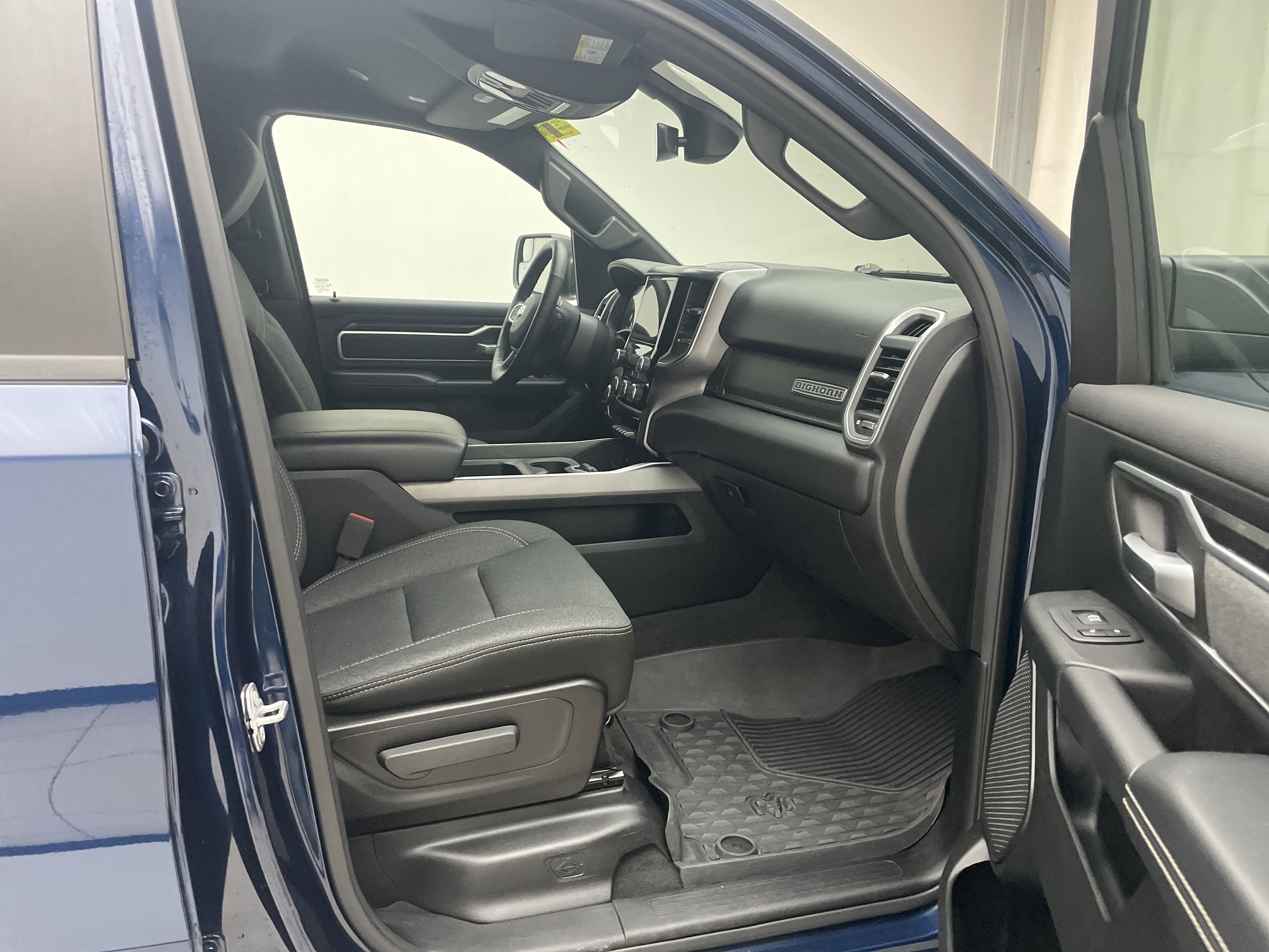 2019 RAM 1500 Big Horn/Lone Star Crew Cab 4x4 6'4' Box