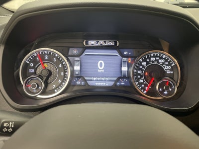 2019 RAM 1500 Big Horn/Lone Star Crew Cab 4x4 6'4' Box