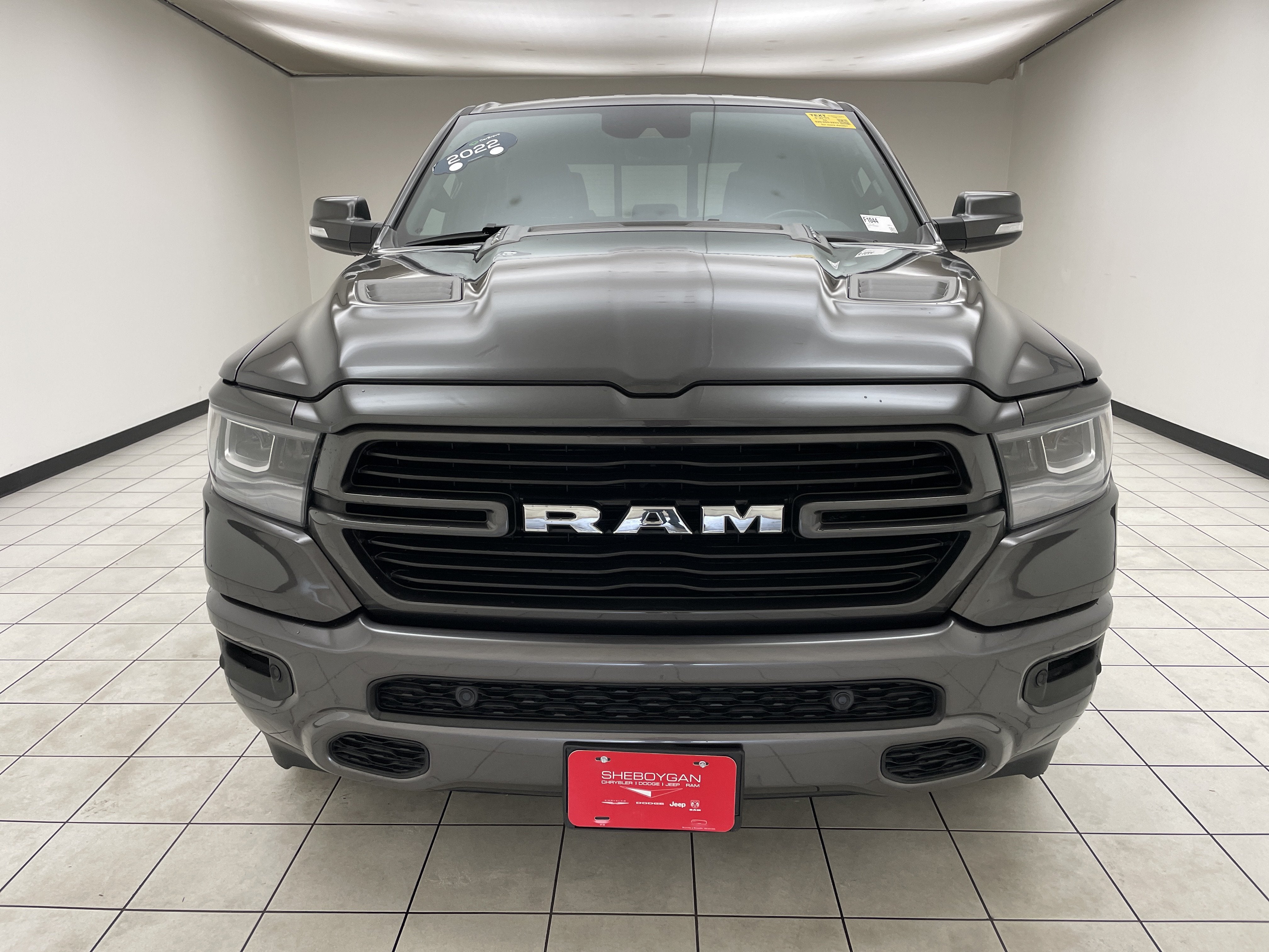 2022 RAM 1500 Laramie Crew Cab 4x4 6'4' Box