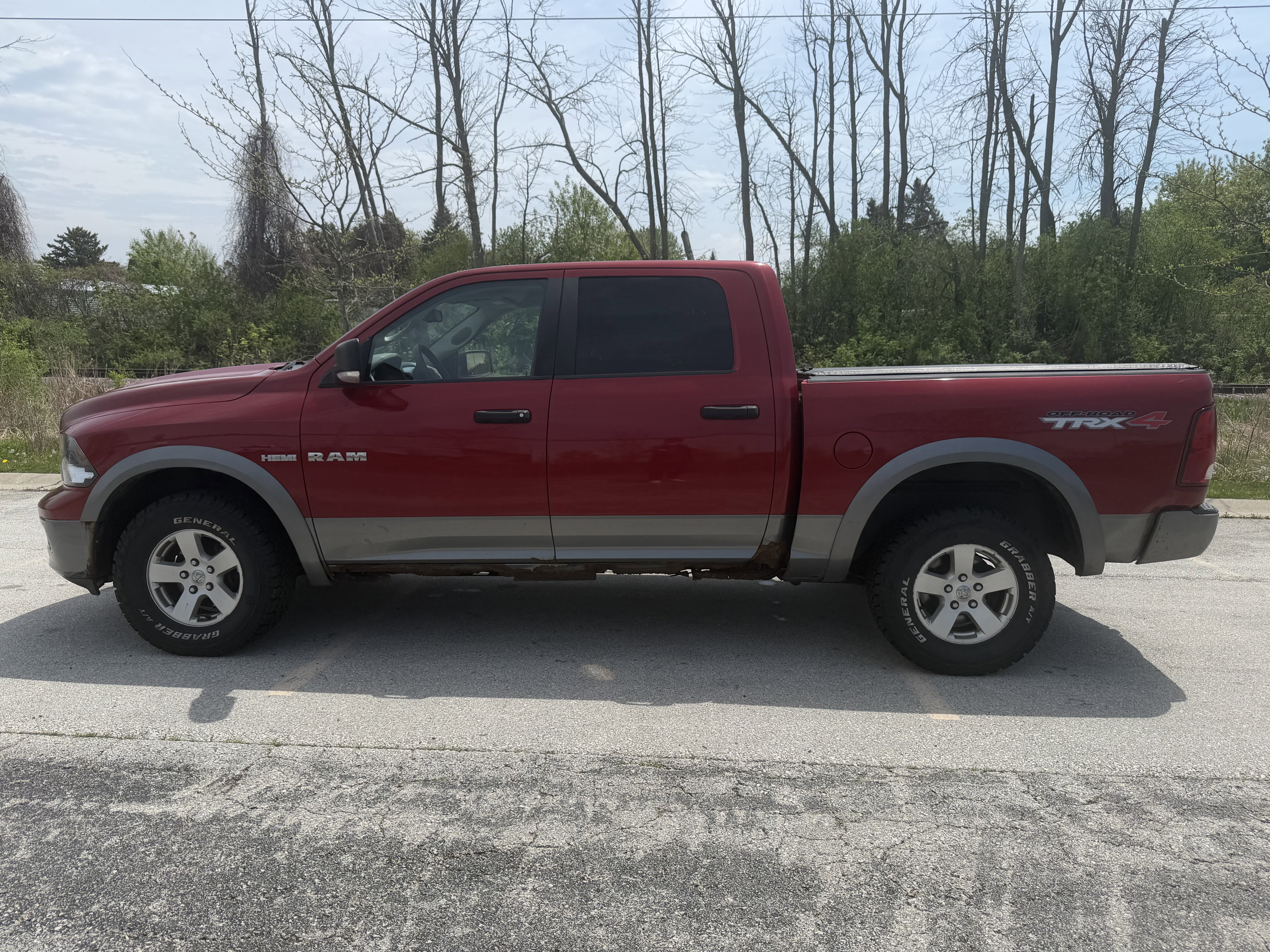 2010 Dodge Ram 1500 SLT/Sport/TRX