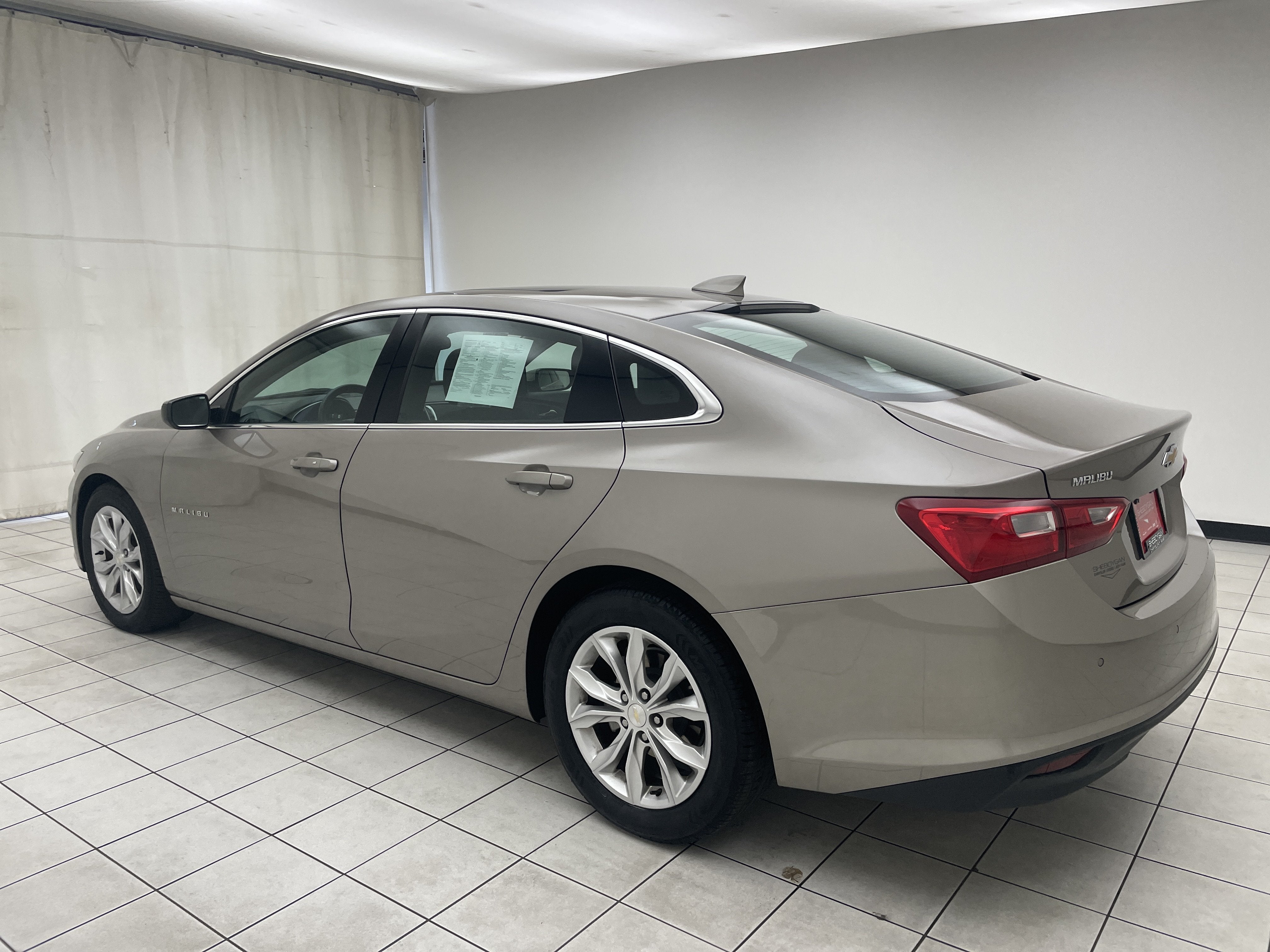 1G1ZD5ST2RF149402