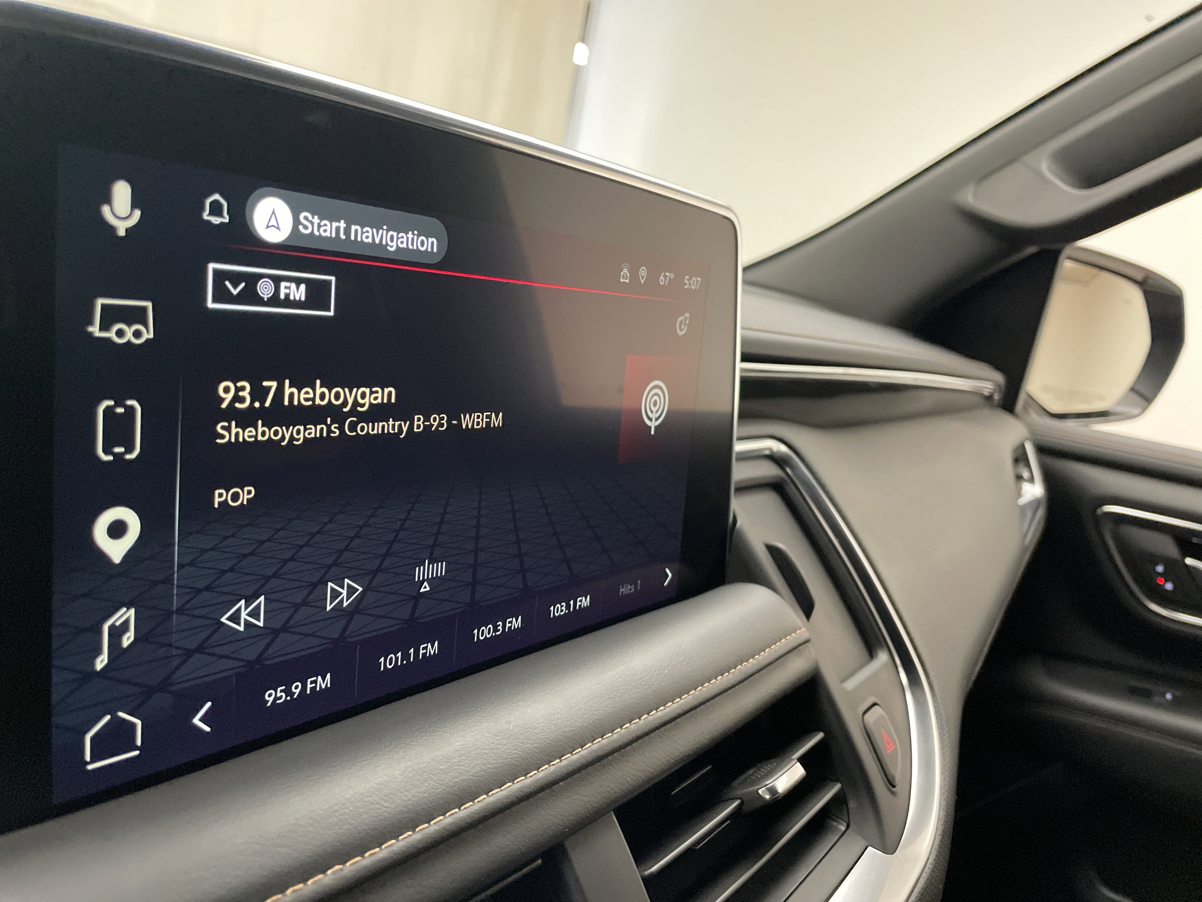 2023 GMC Yukon XL AT4