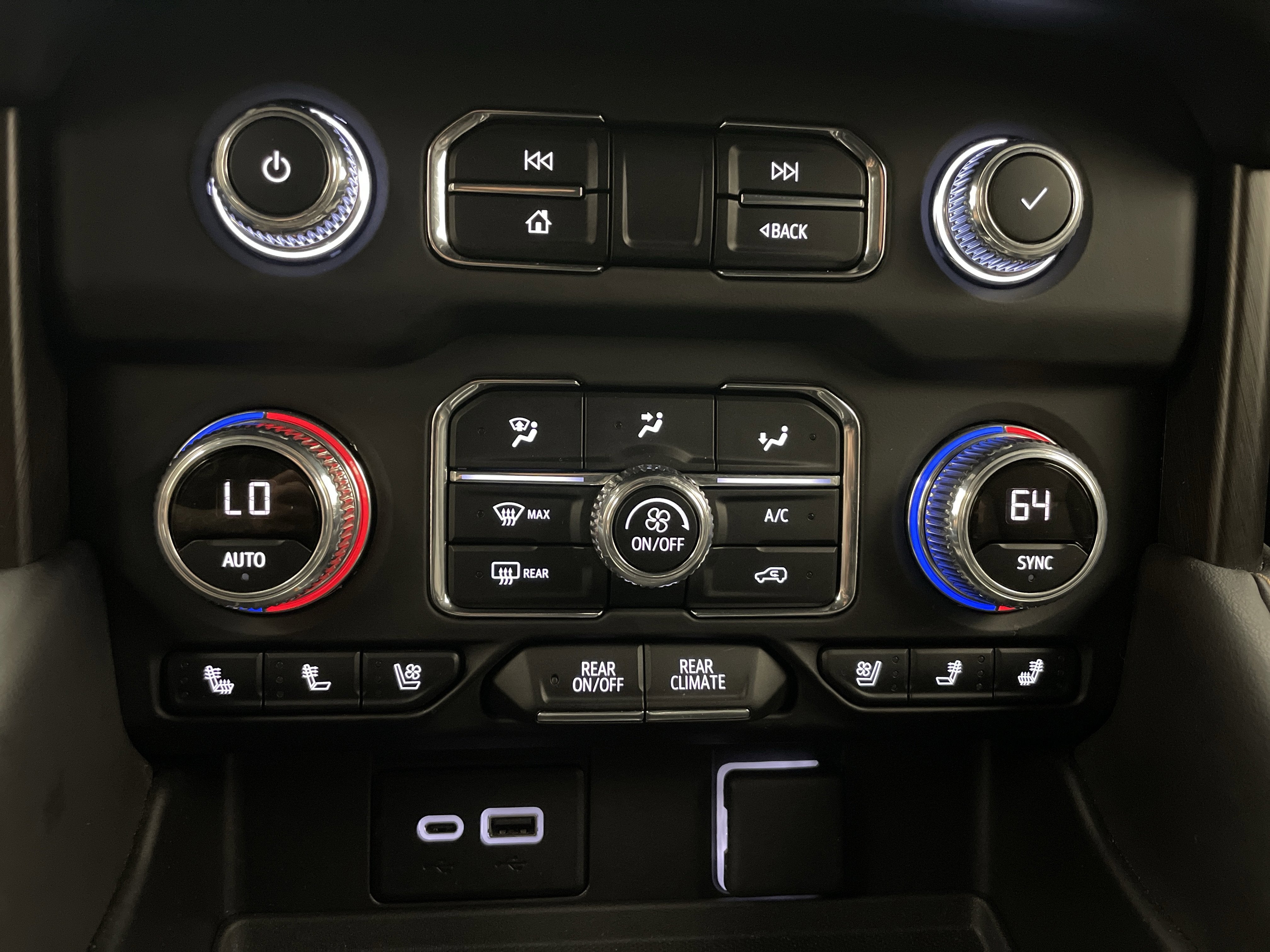 2023 GMC Yukon XL AT4