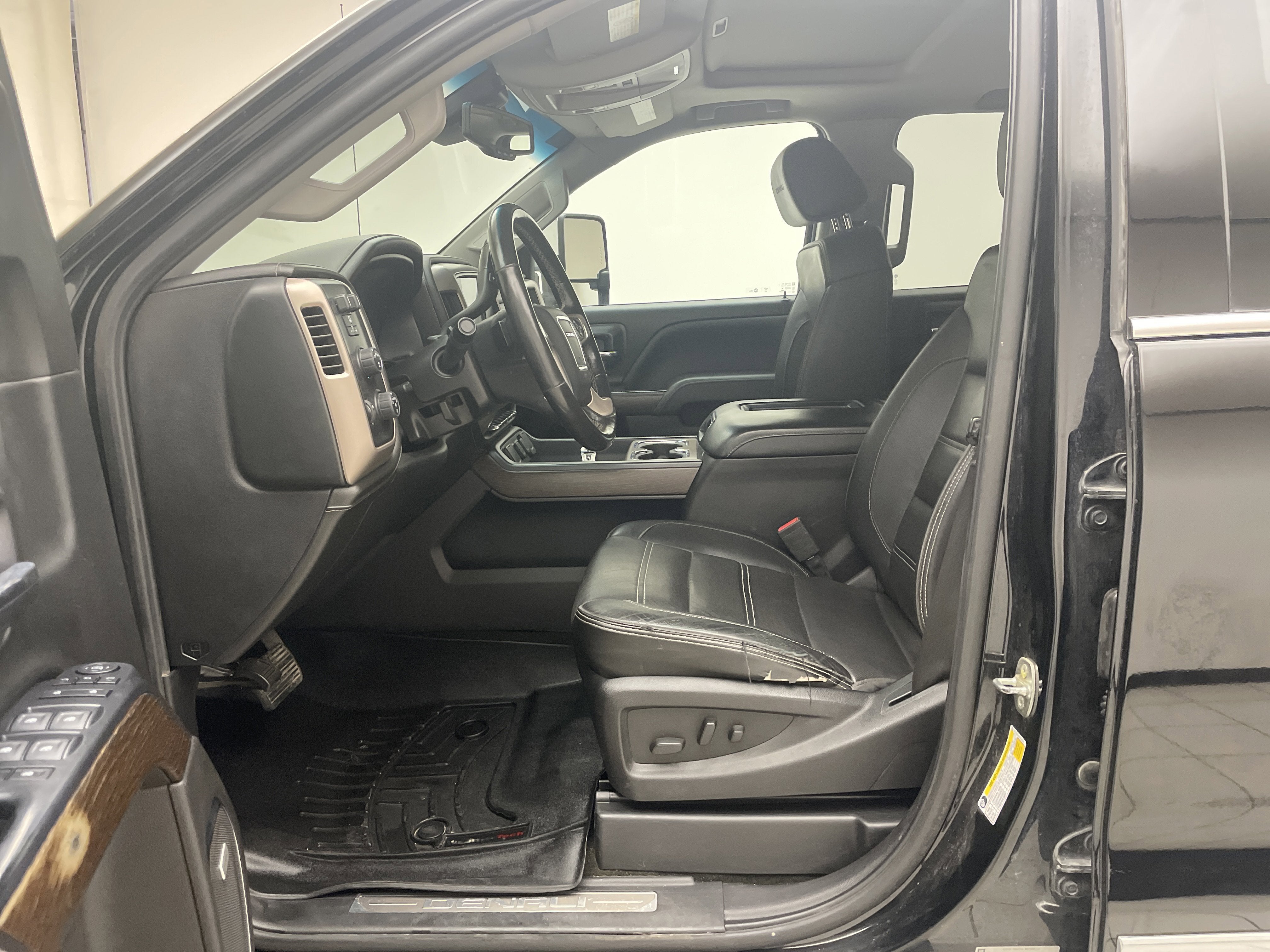 2018 GMC Sierra 2500HD Denali