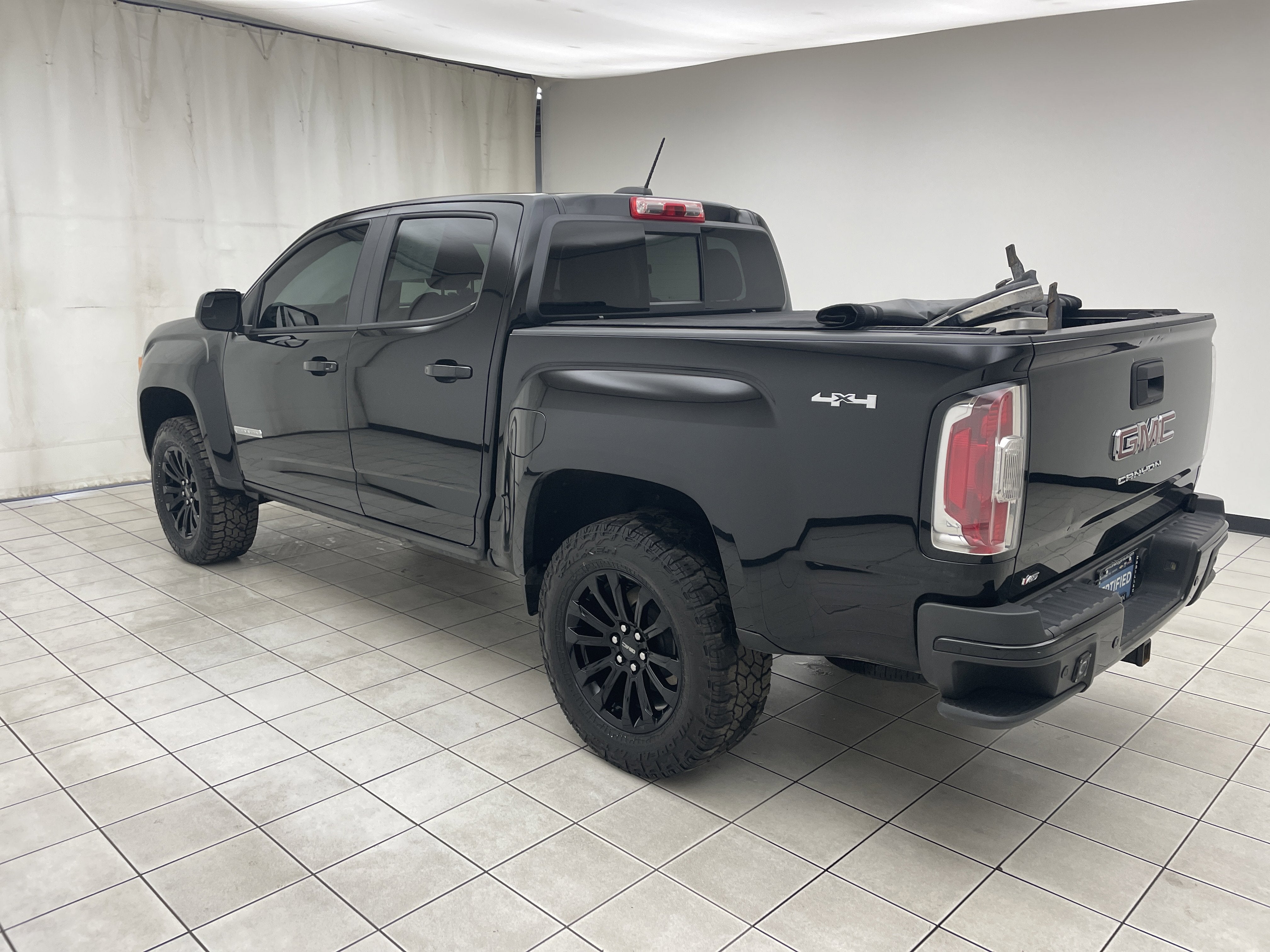 2021 GMC Canyon 4WD Crew Cab Short Box Elevation
