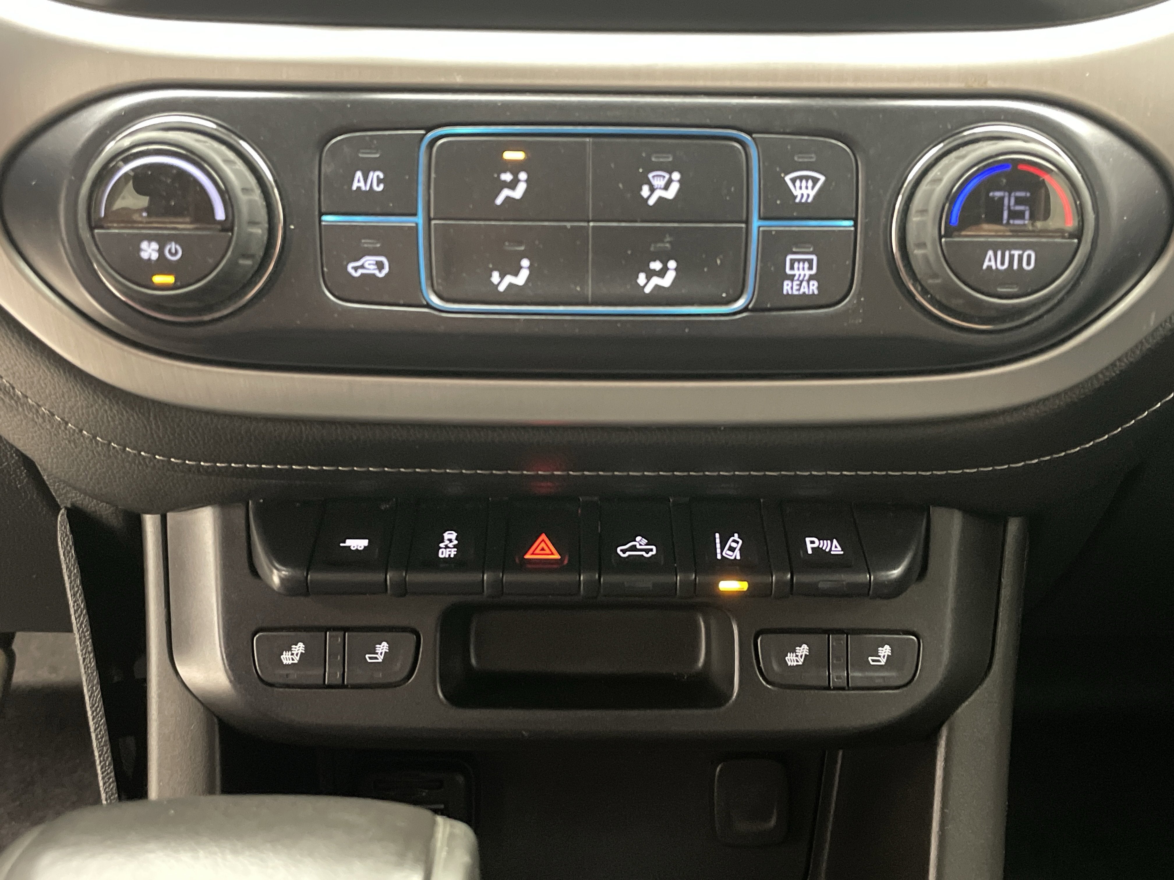 2021 GMC Canyon 4WD Crew Cab Short Box Elevation