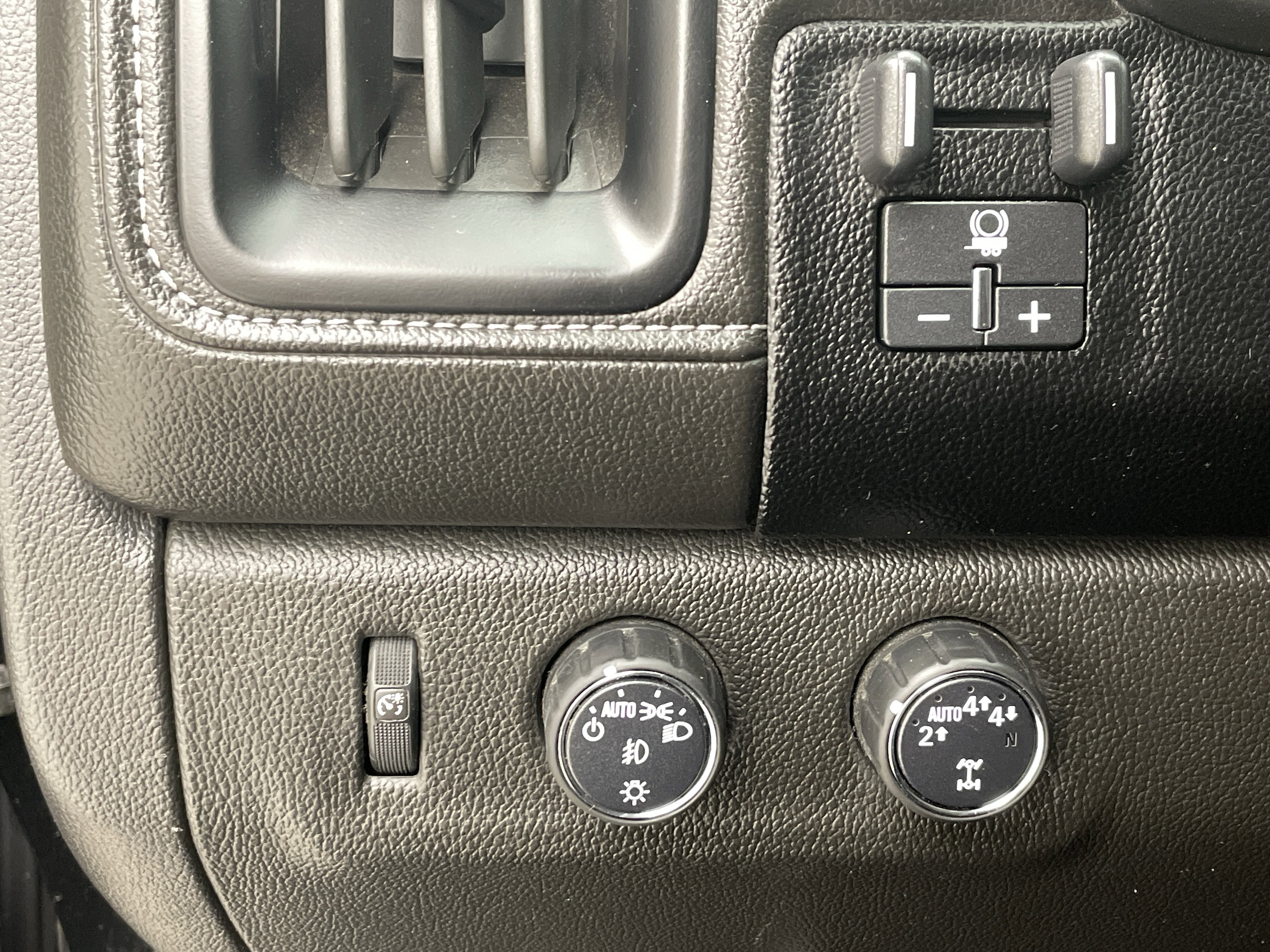 2021 GMC Canyon 4WD Crew Cab Short Box Elevation