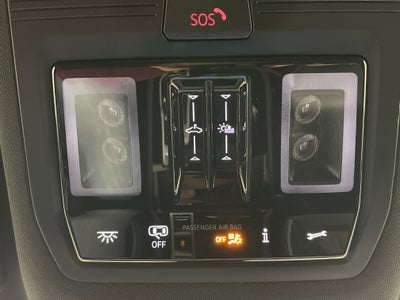 2024 Volkswagen Atlas Cross Sport 2.0T SEL Premium R-Line