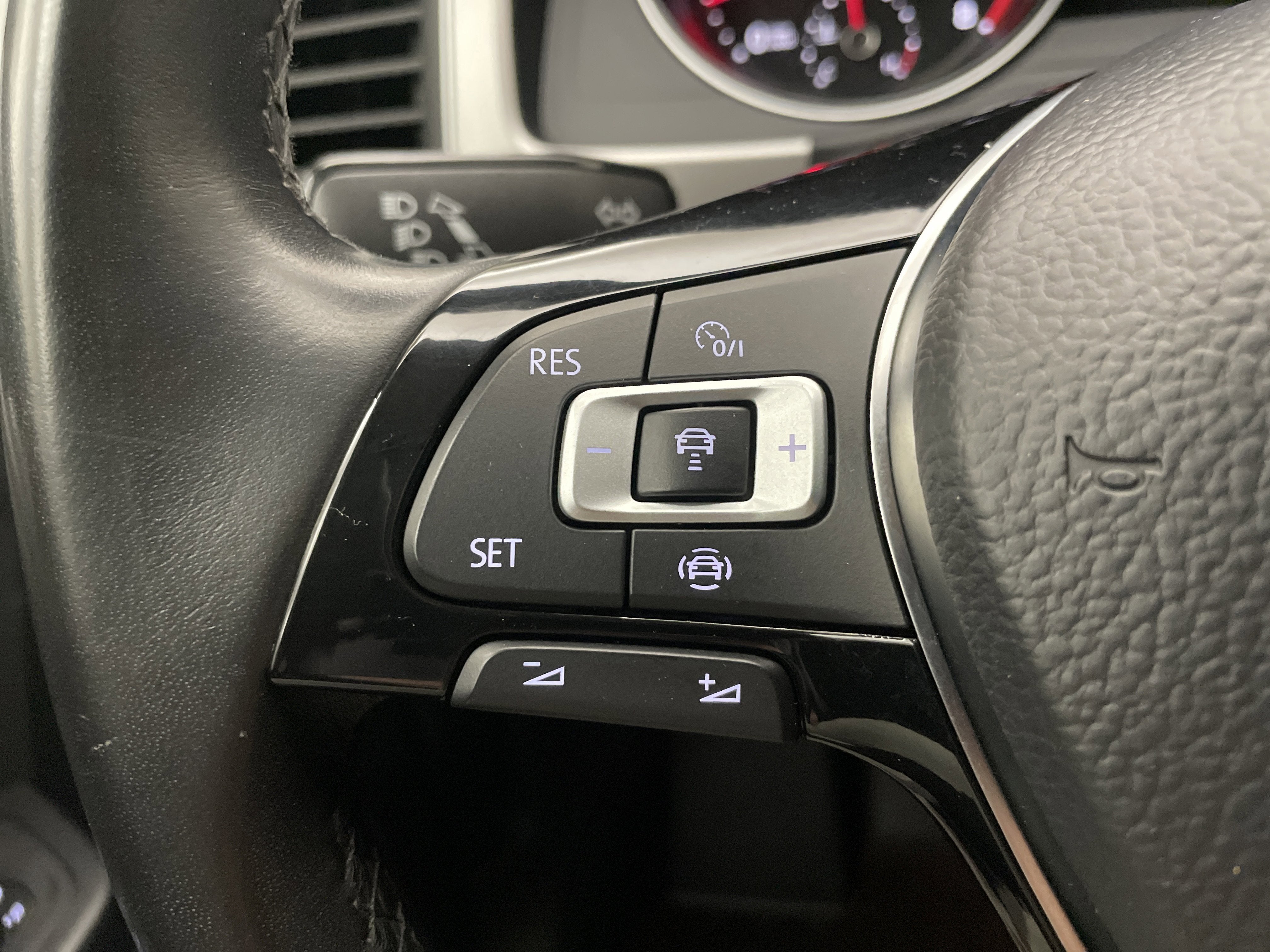 2019 Volkswagen Atlas 3.6L V6 SE w/Technology