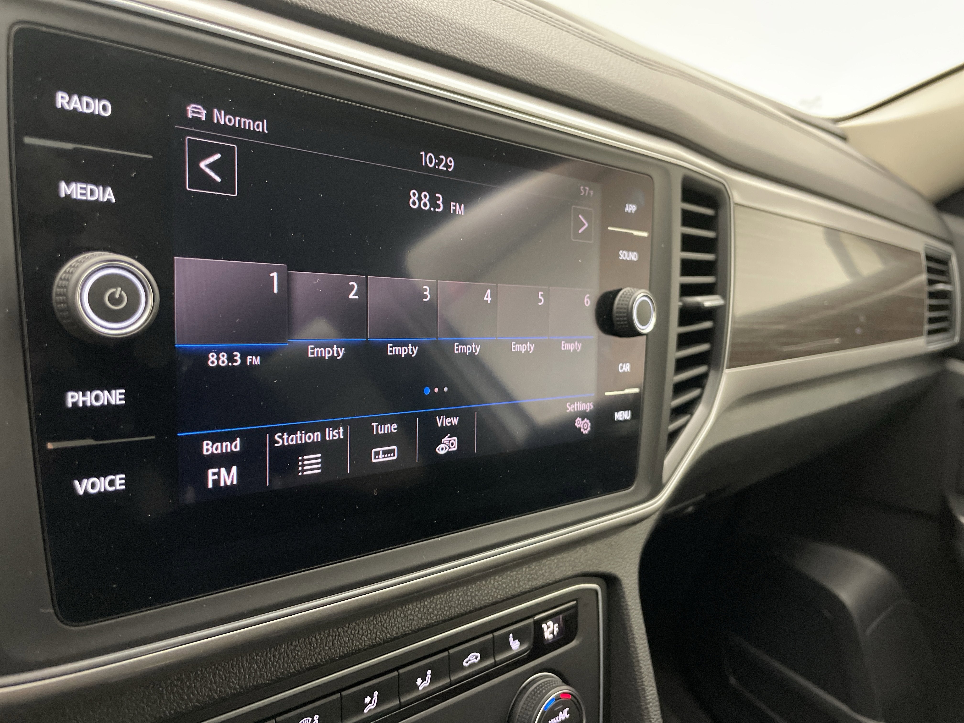 2019 Volkswagen Atlas 3.6L V6 SE w/Technology