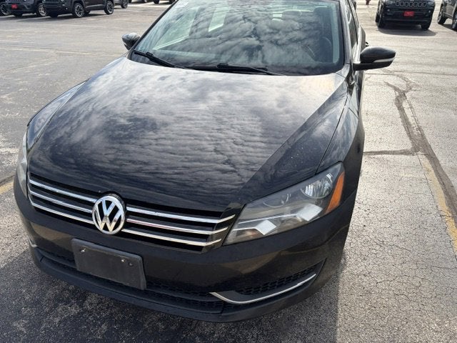 Used 2013 Volkswagen Passat SE with VIN 1VWBP7A34DC088557 for sale in Sheboygan, WI