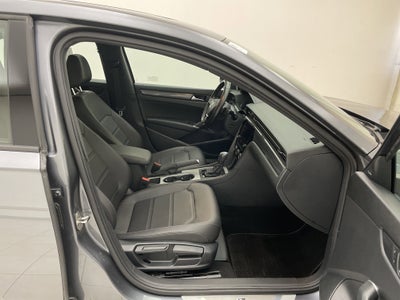 2021 Volkswagen Passat 2.0T R-Line