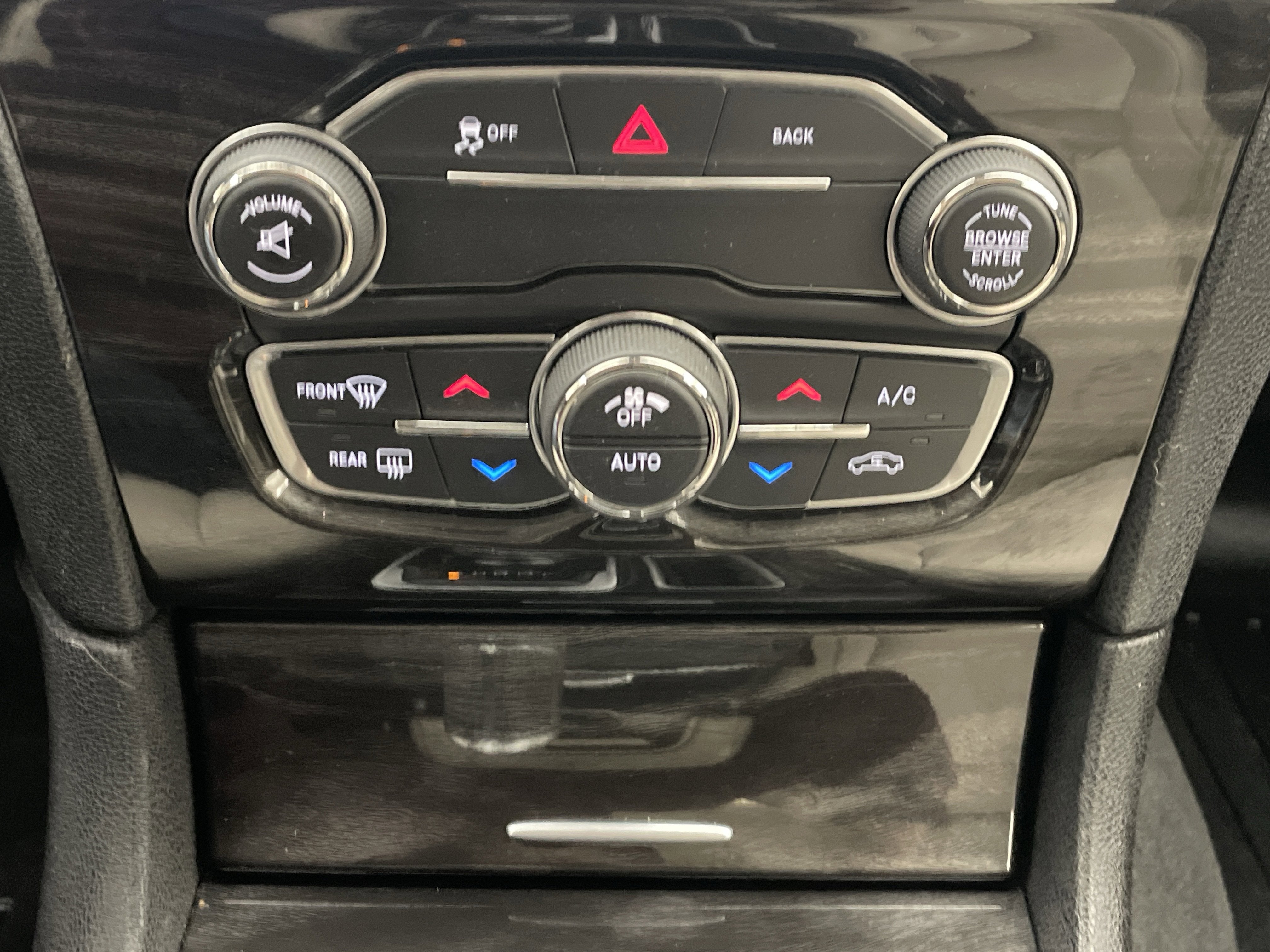 2015 Chrysler 300 Limited