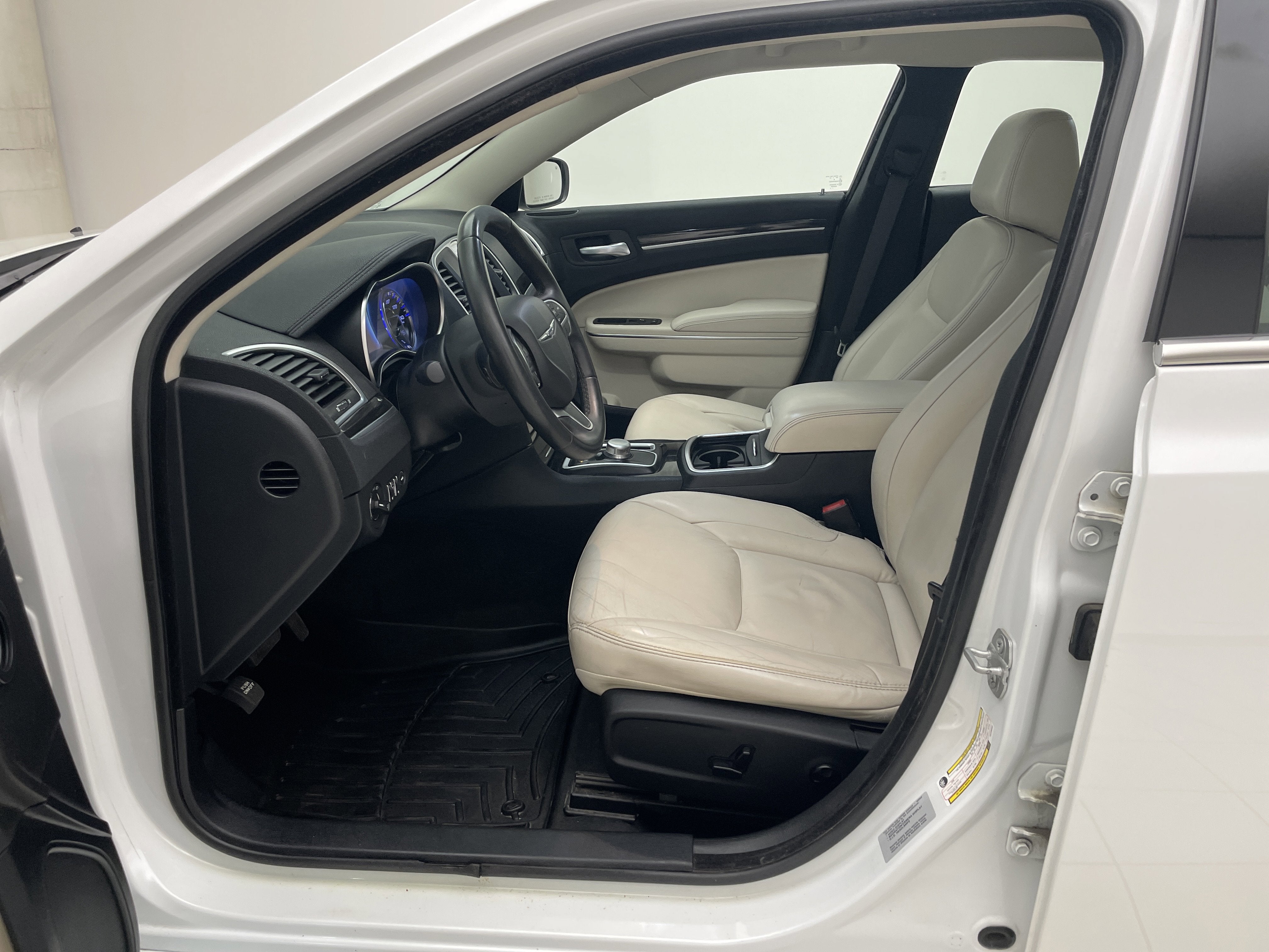 2015 Chrysler 300 Limited