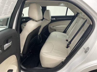 2015 Chrysler 300 Limited