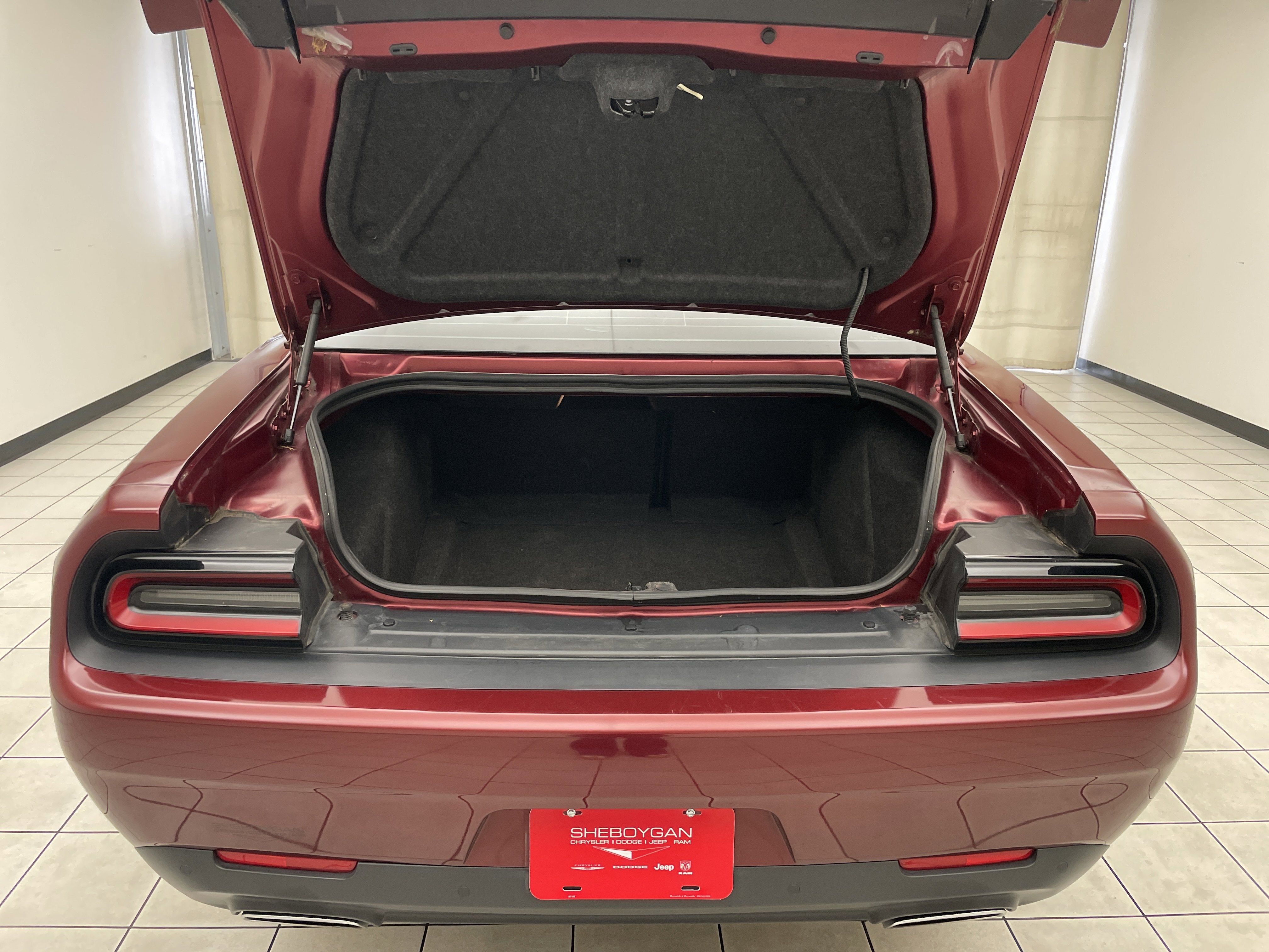 2018 Dodge Challenger SXT Plus