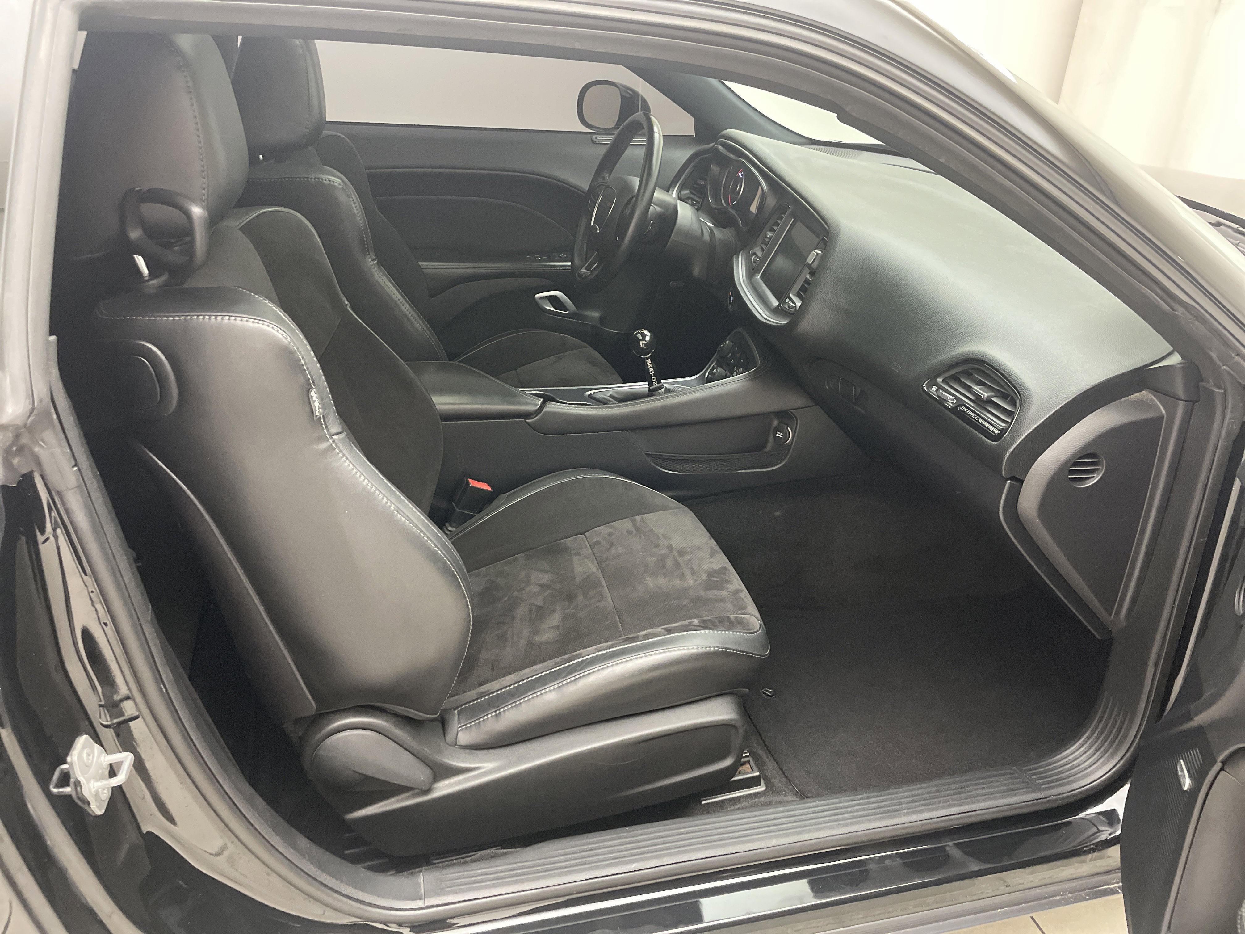 2015 Dodge Challenger R/T Plus