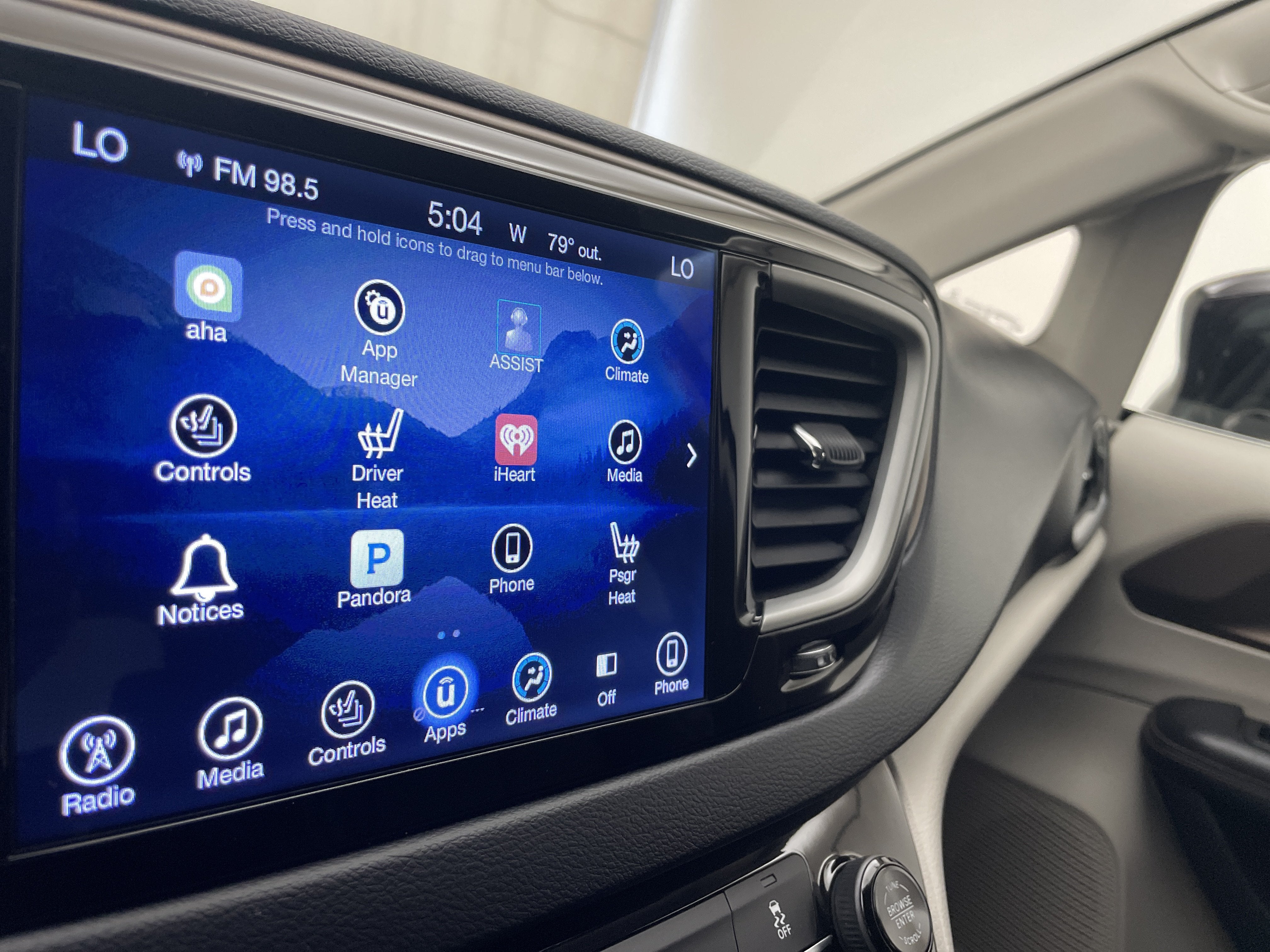 2017 Chrysler Pacifica Touring-L