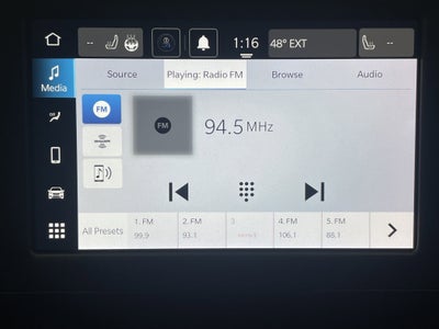 2024 Chrysler Voyager LX