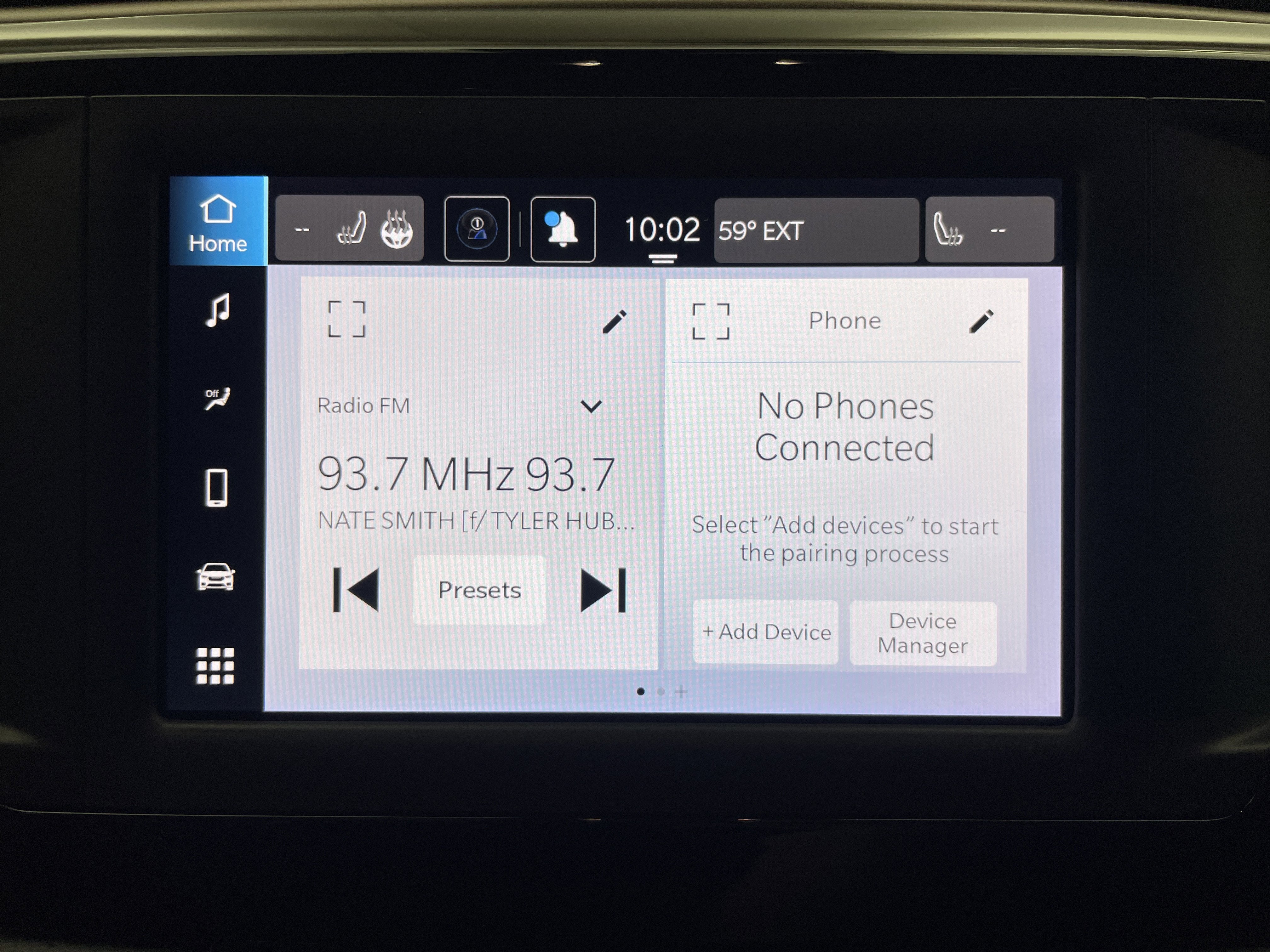 2024 Chrysler Voyager LX