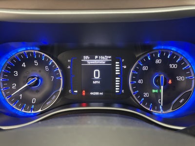 2024 Chrysler Voyager LX