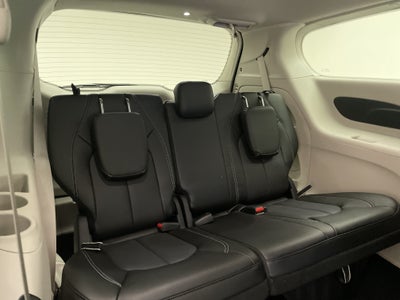 2023 Chrysler Pacifica Touring L AWD