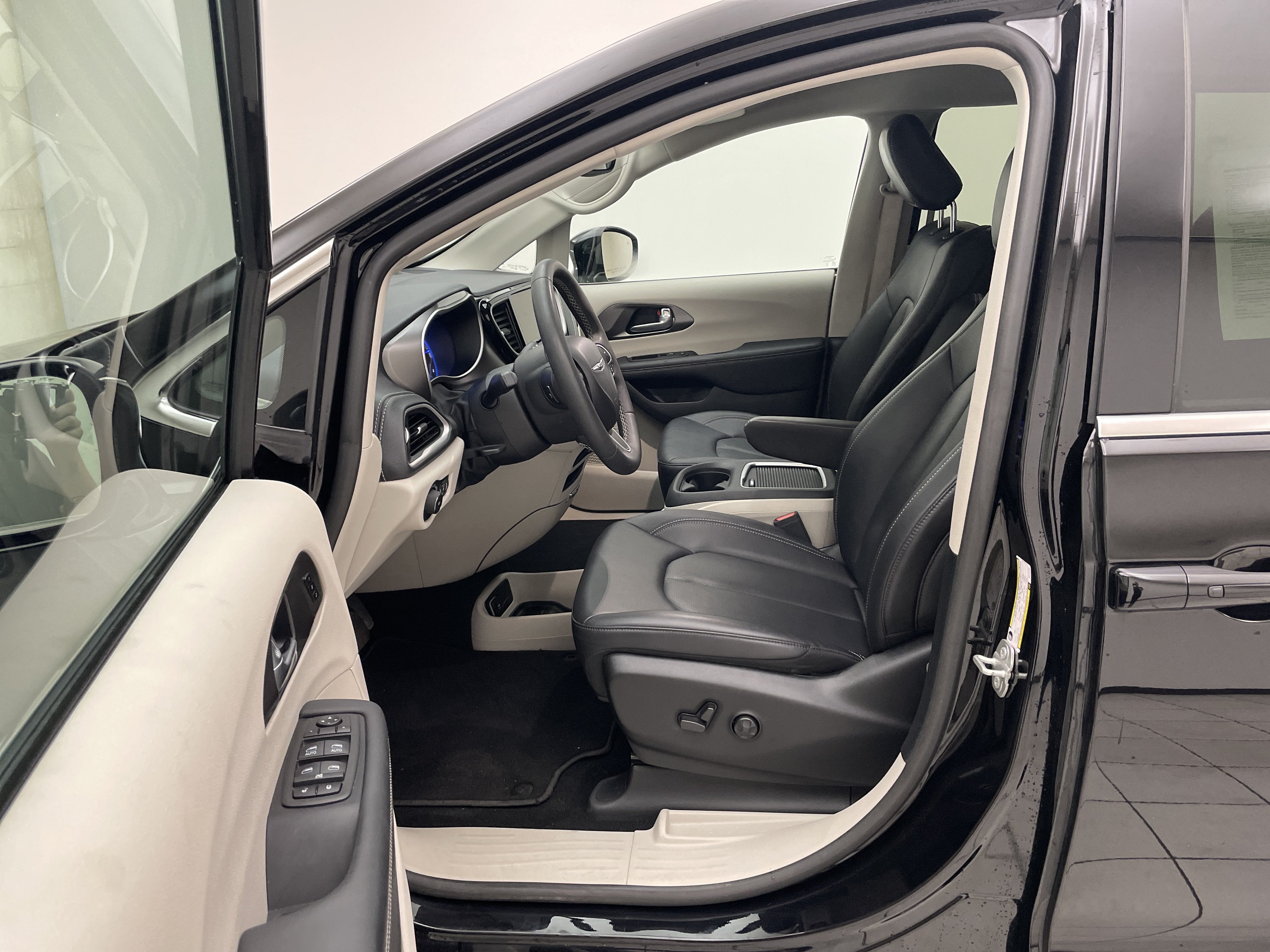 2024 Chrysler Pacifica Touring L AWD