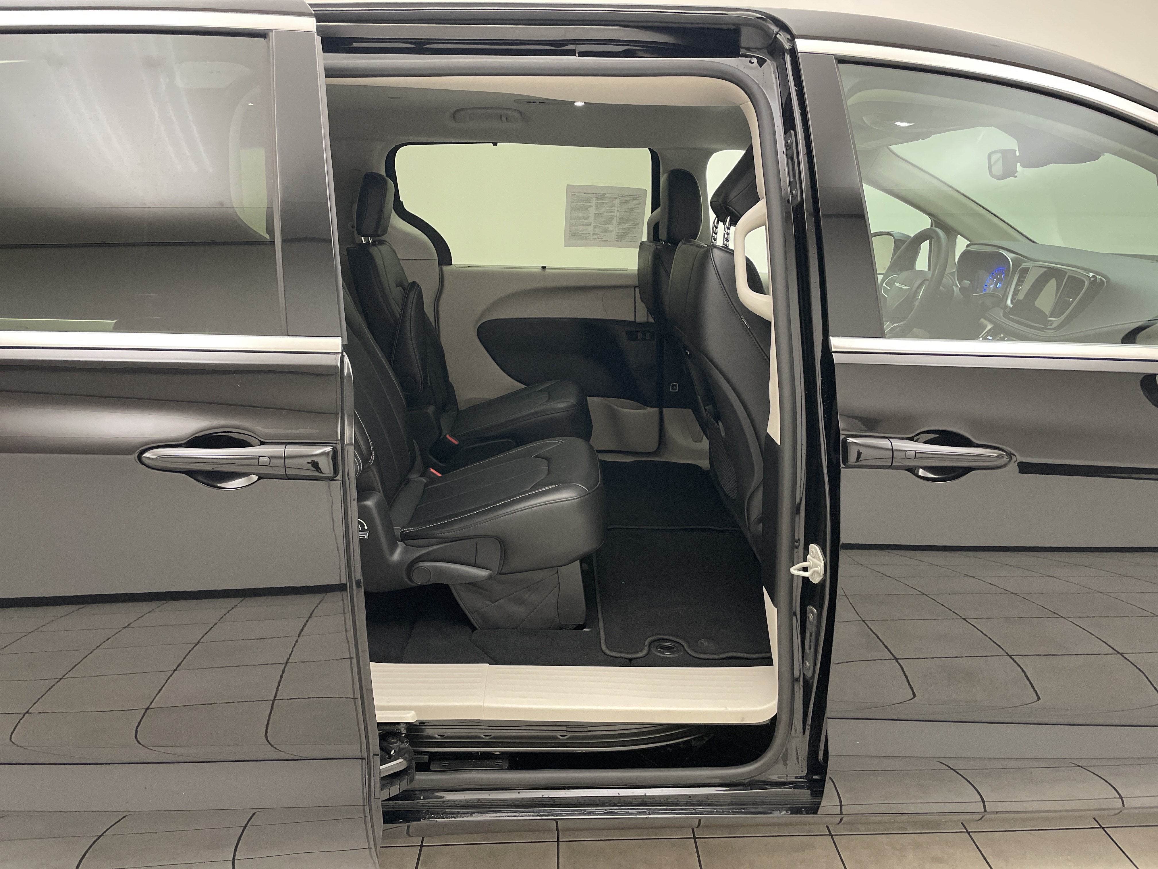 2024 Chrysler Pacifica Touring L AWD
