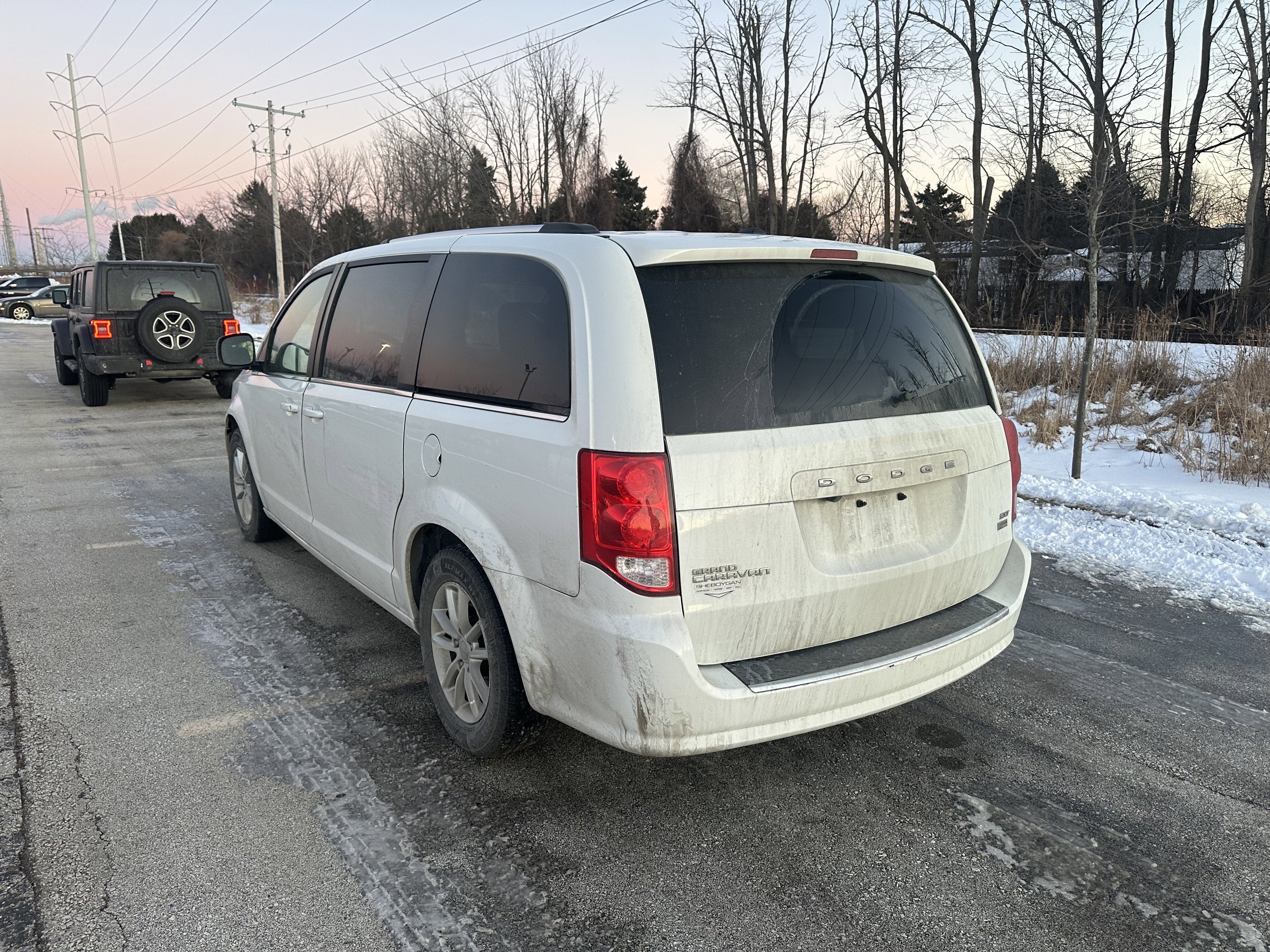 Used 2019 Dodge Grand Caravan SXT with VIN 2C4RDGCG0KR798392 for sale in Sheboygan, WI