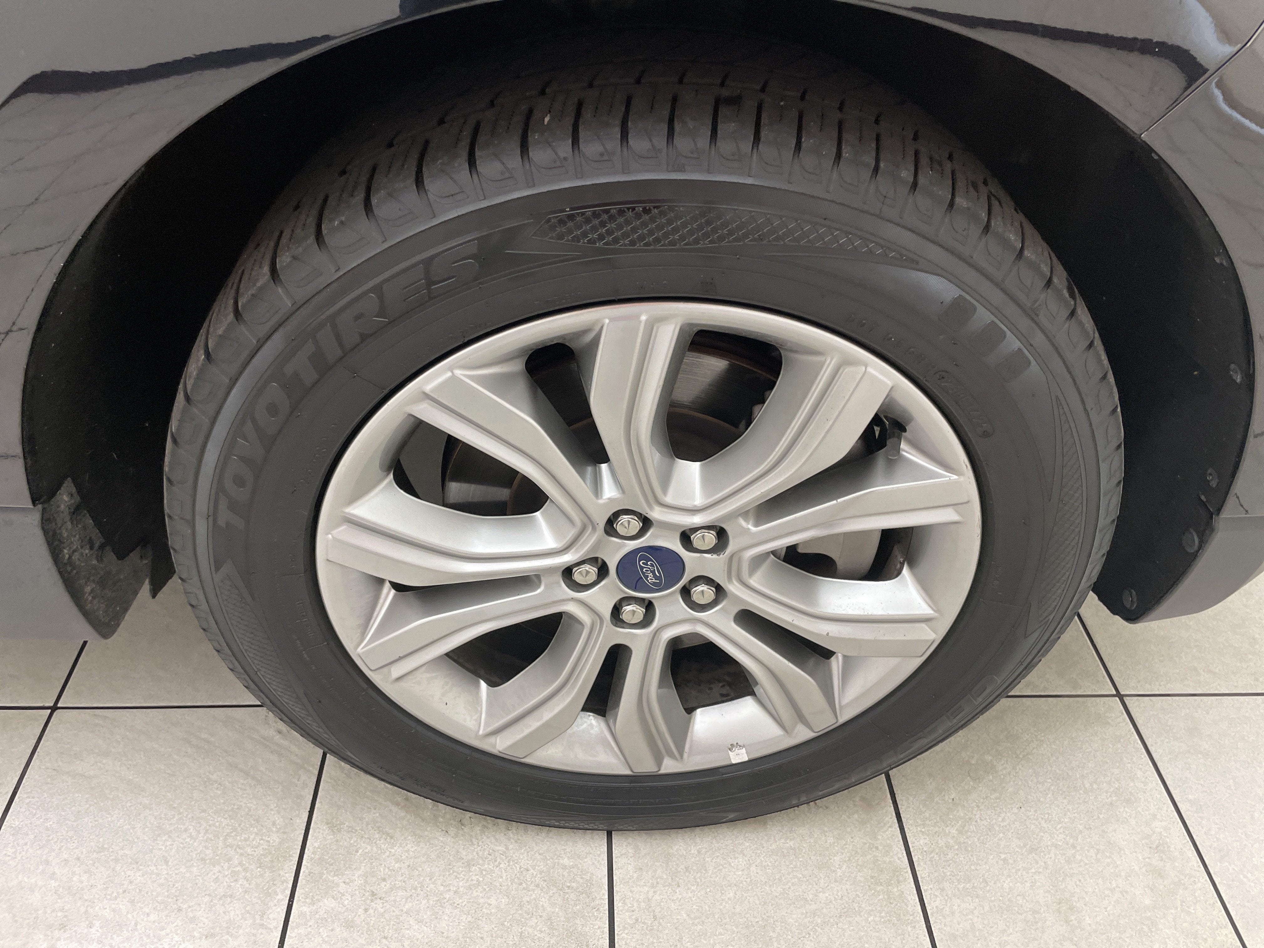 2022 Ford Edge Titanium